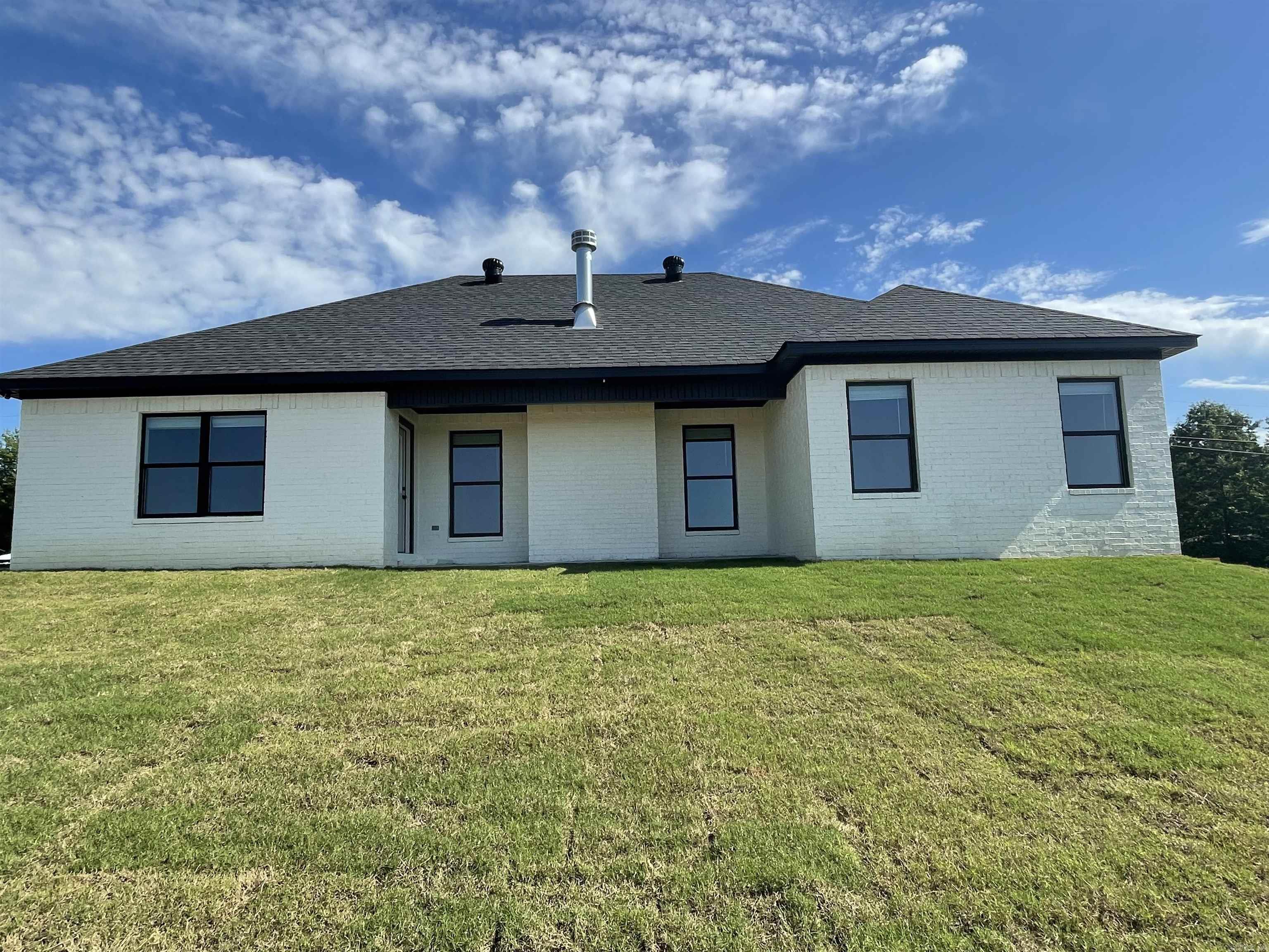 NATALIE'S PLACE - Residential