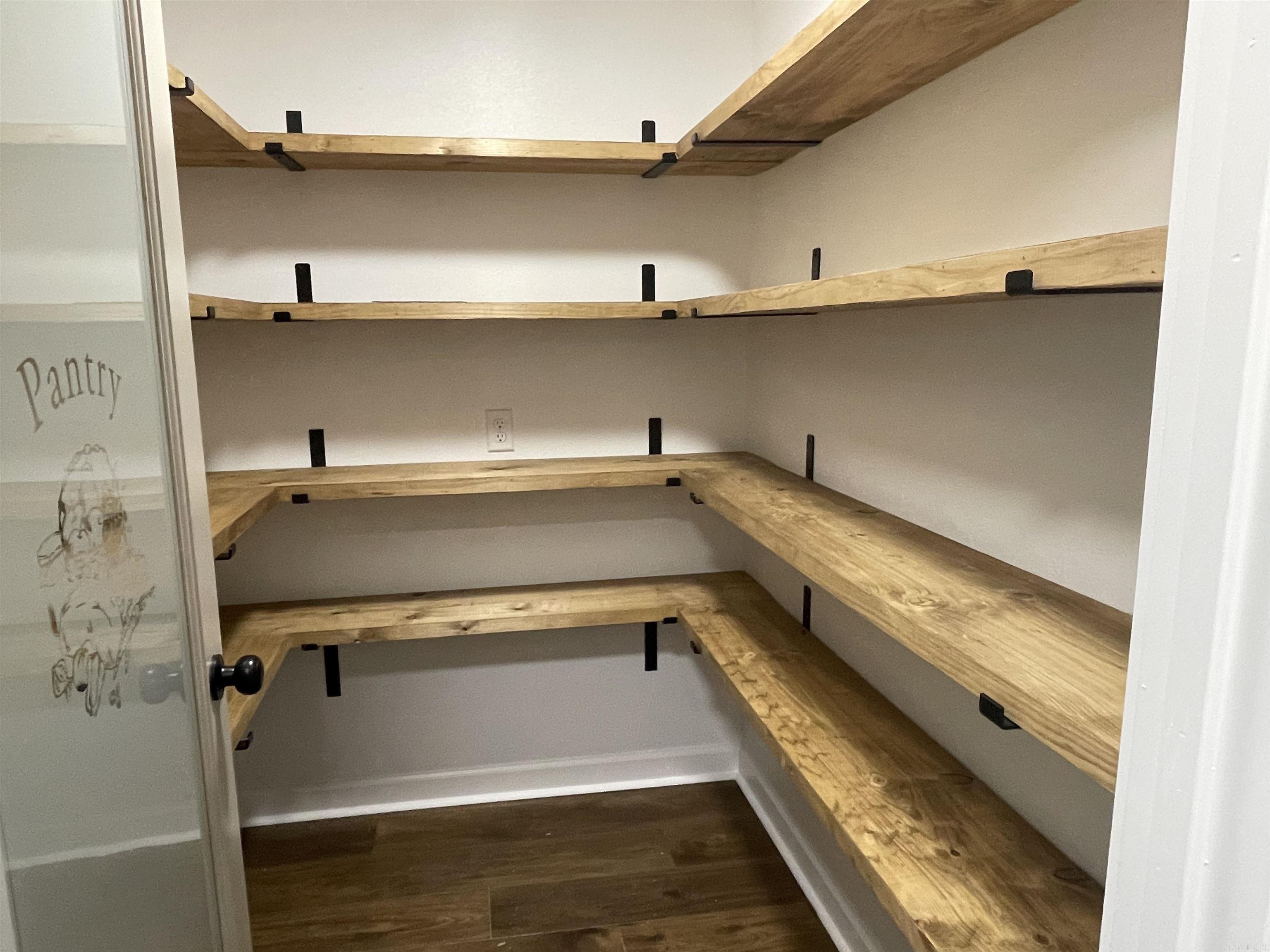 NATALIE'S PLACE - Residential