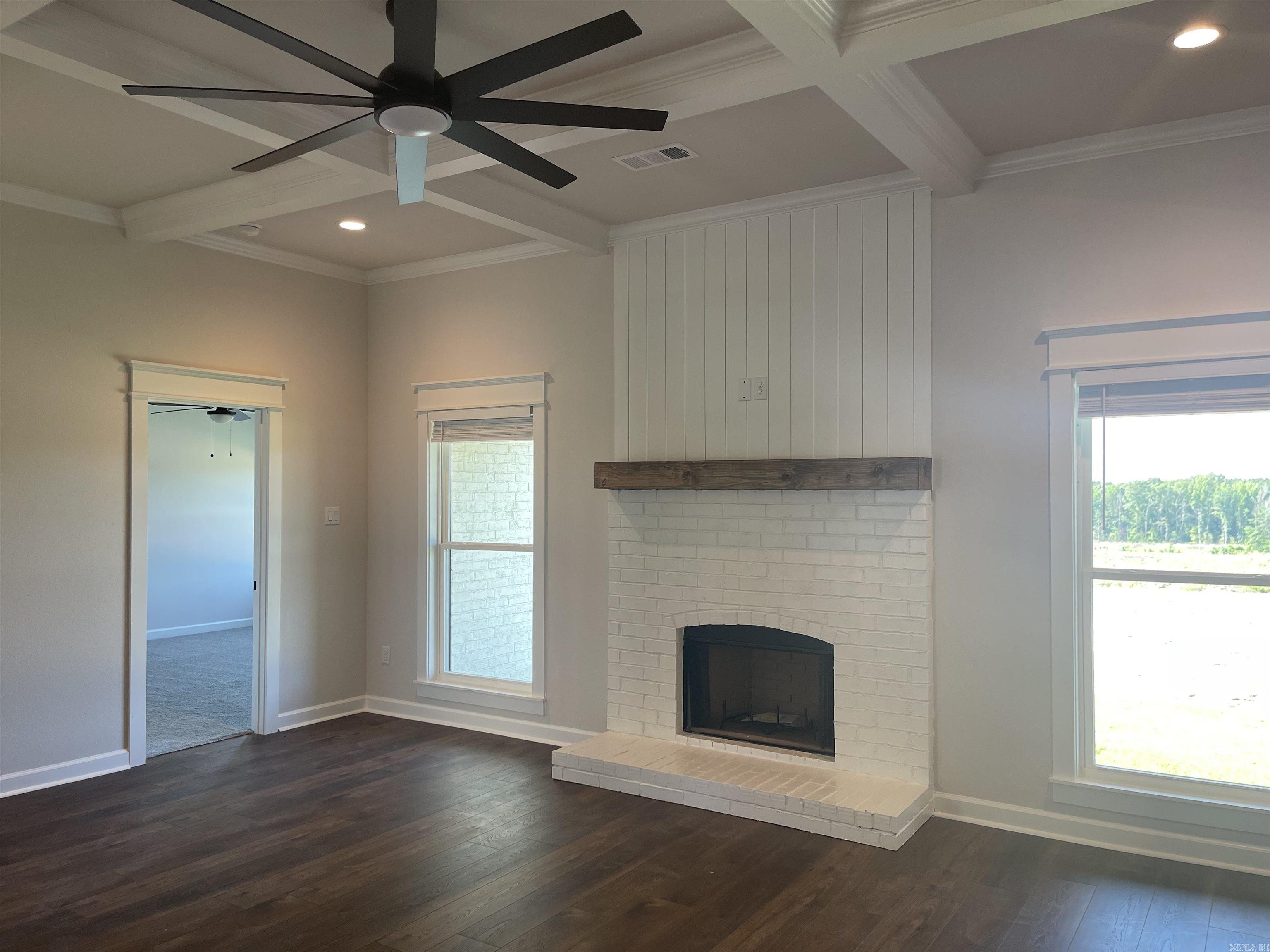 NATALIE'S PLACE - Residential