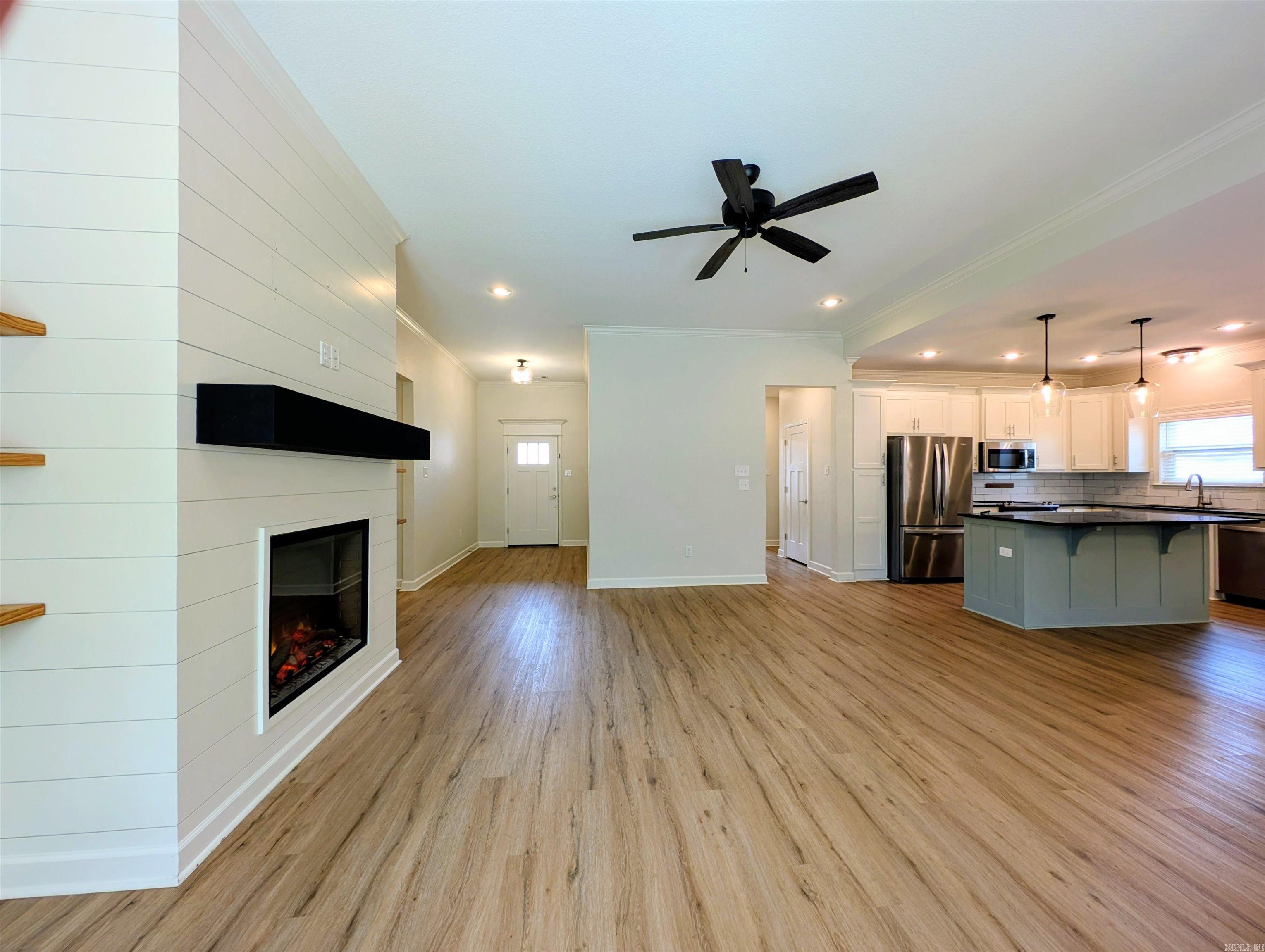 THE PINES AT PARKWAY TRAILS - Residential