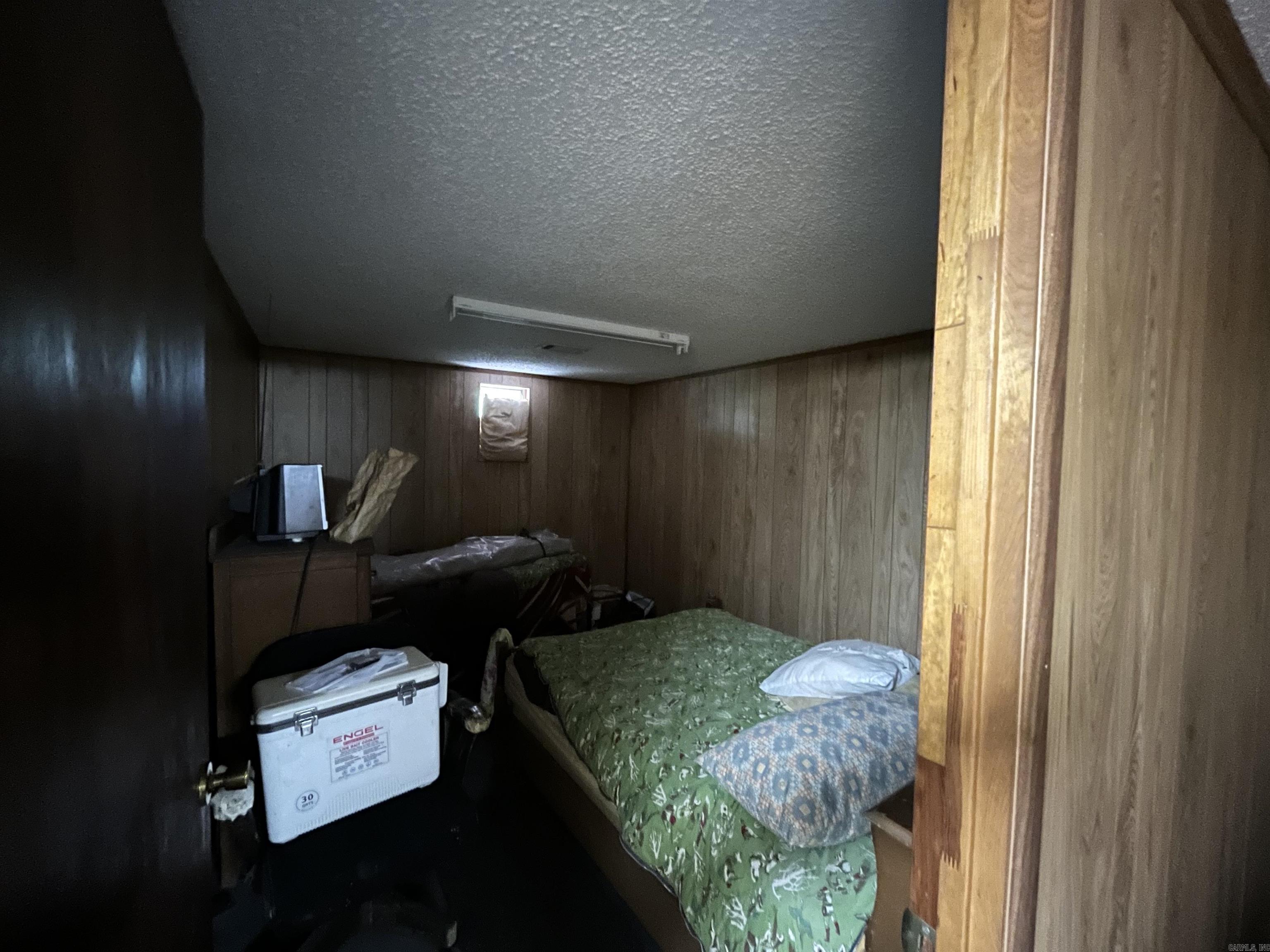 ARKANSAS HGTS - Residential