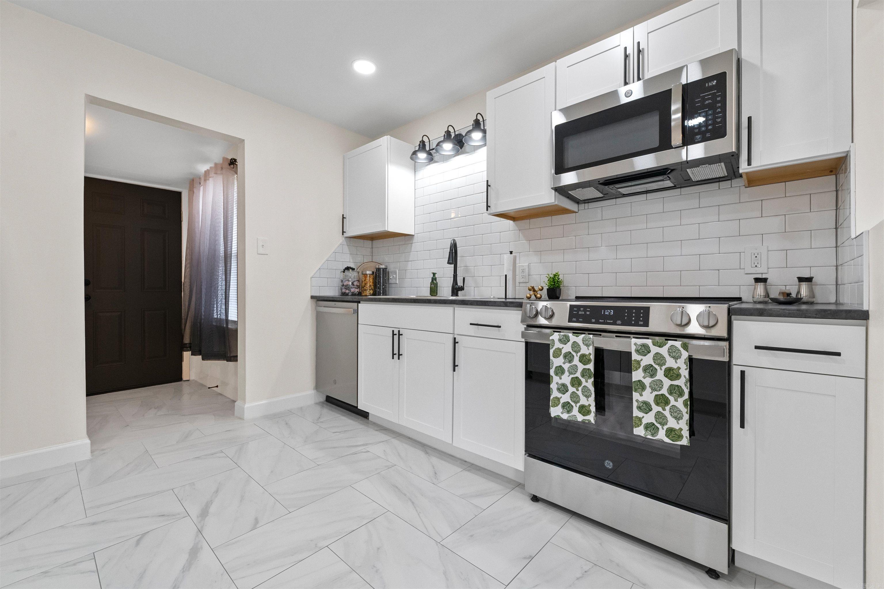 ROCK ISLAND - Residential