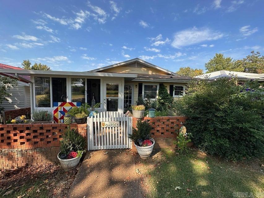 PIONEER VILLAGE MANOR - Residential