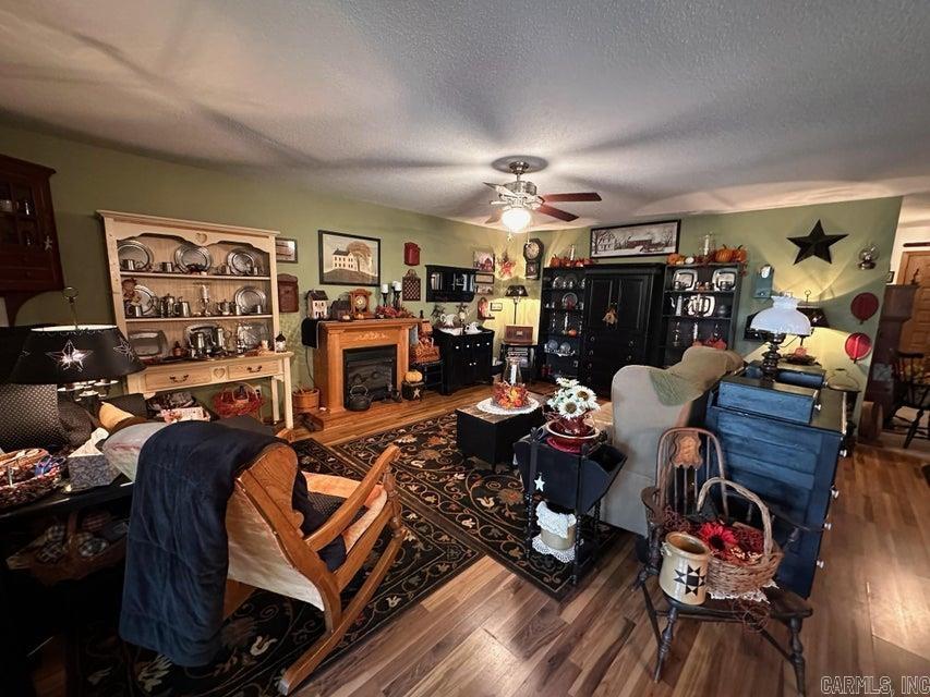 PIONEER VILLAGE MANOR - Residential