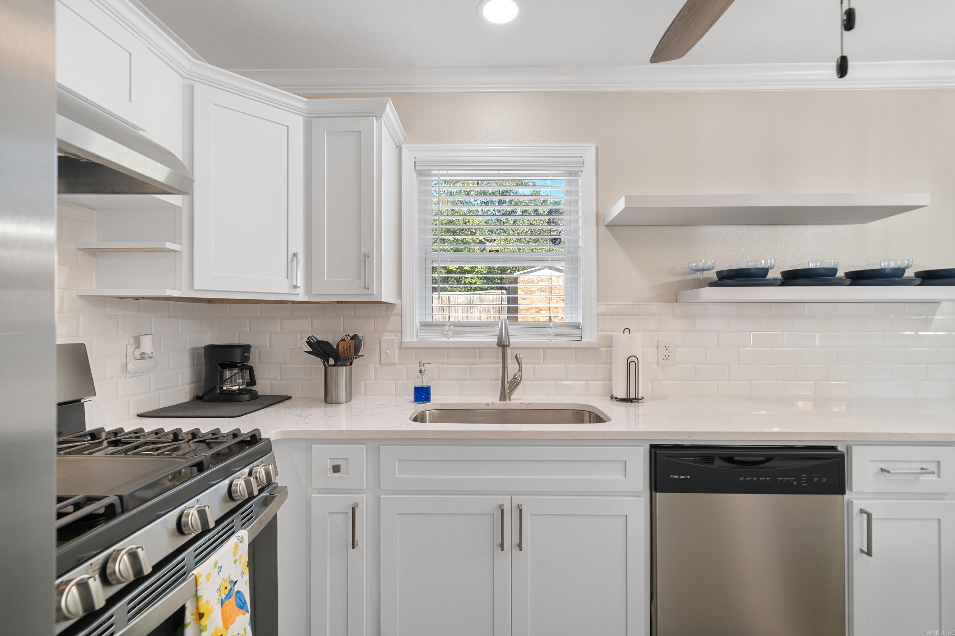 BRIDGEVIEW - Residential