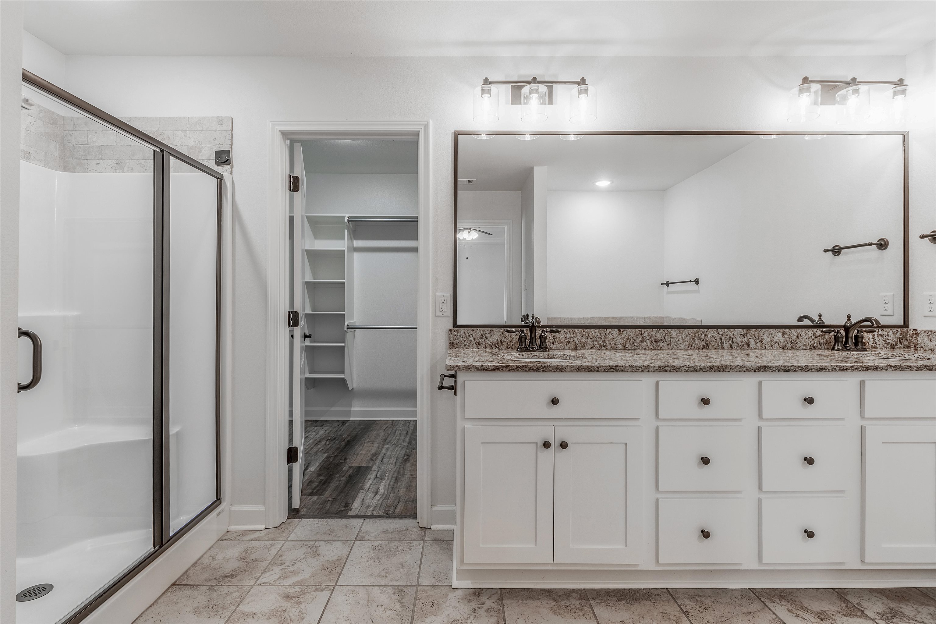 HERITAGE MEADOWS - Residential