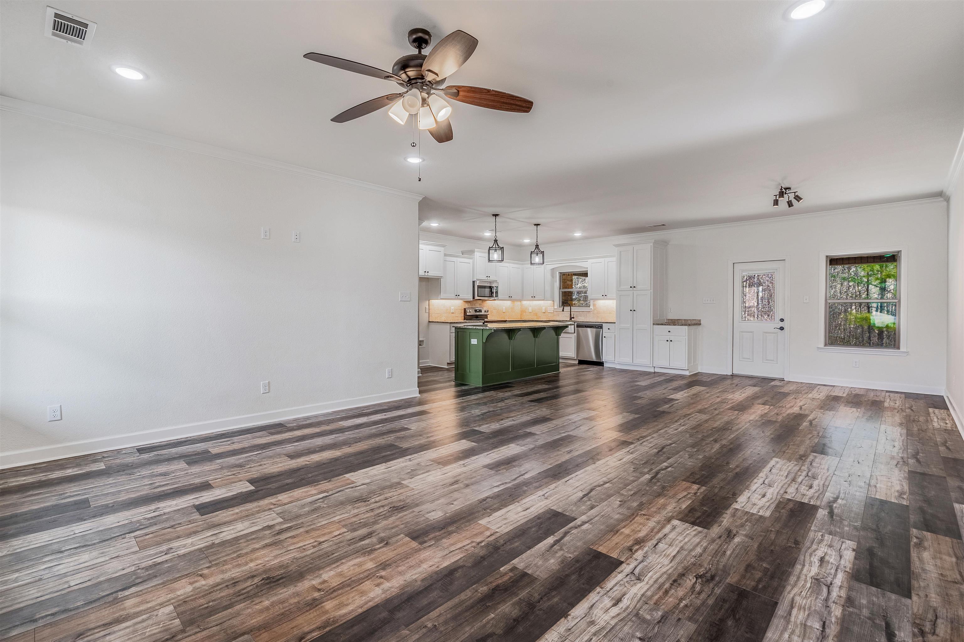 HERITAGE MEADOWS - Residential