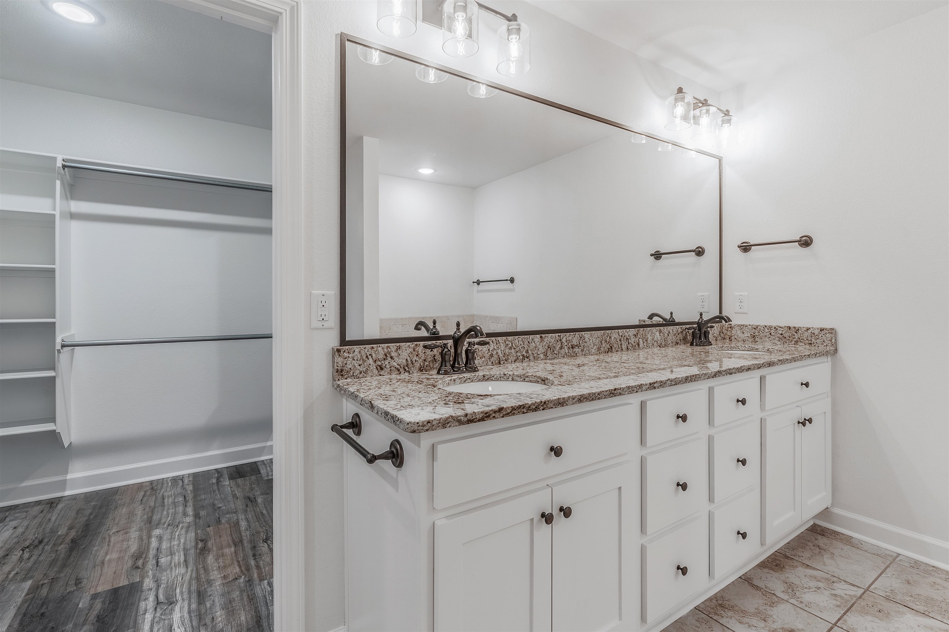 HERITAGE MEADOWS - Residential