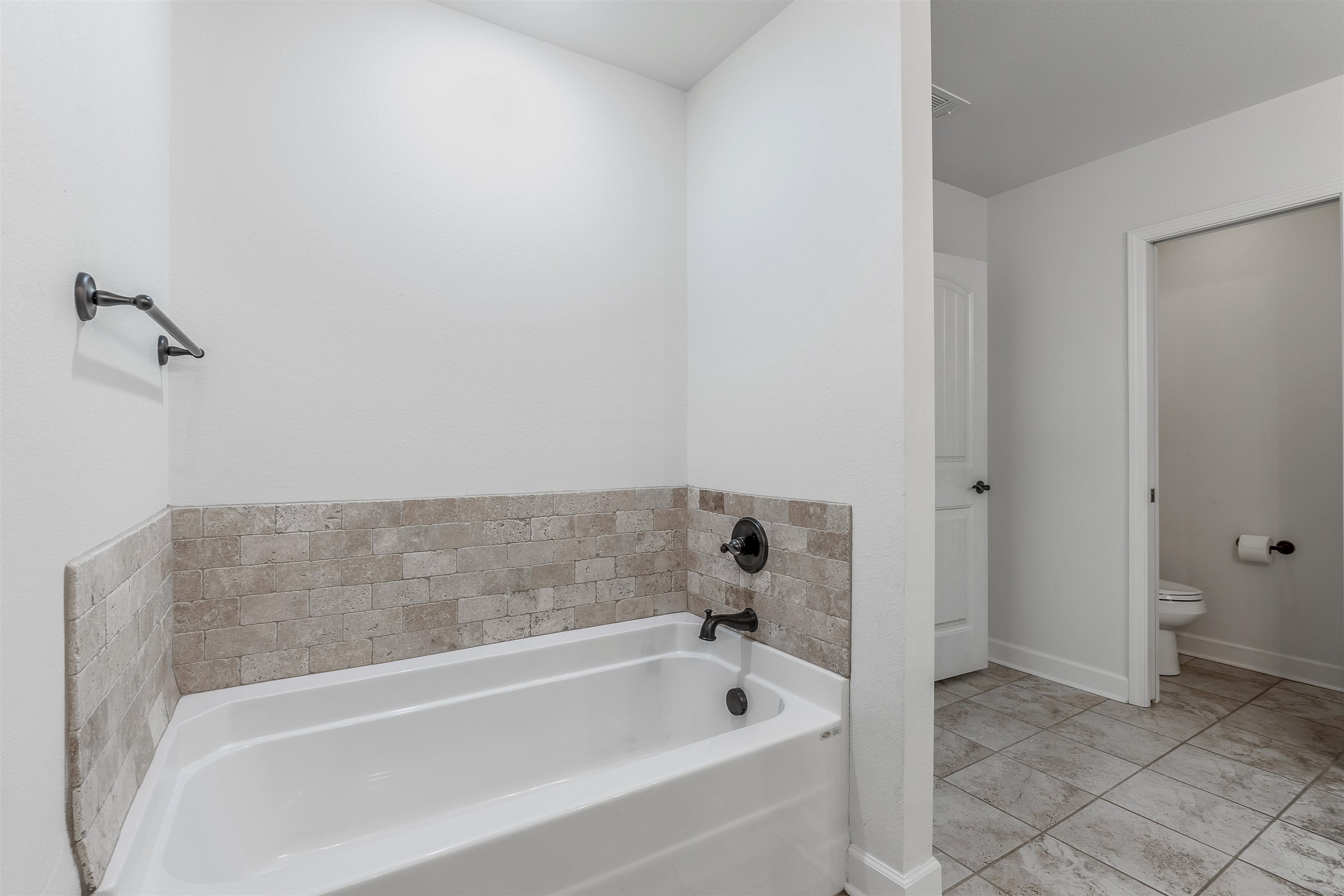 HERITAGE MEADOWS - Residential