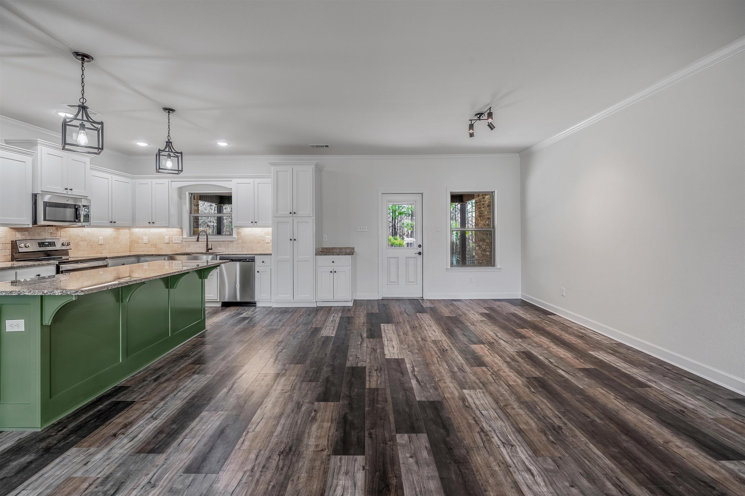 HERITAGE MEADOWS - Residential