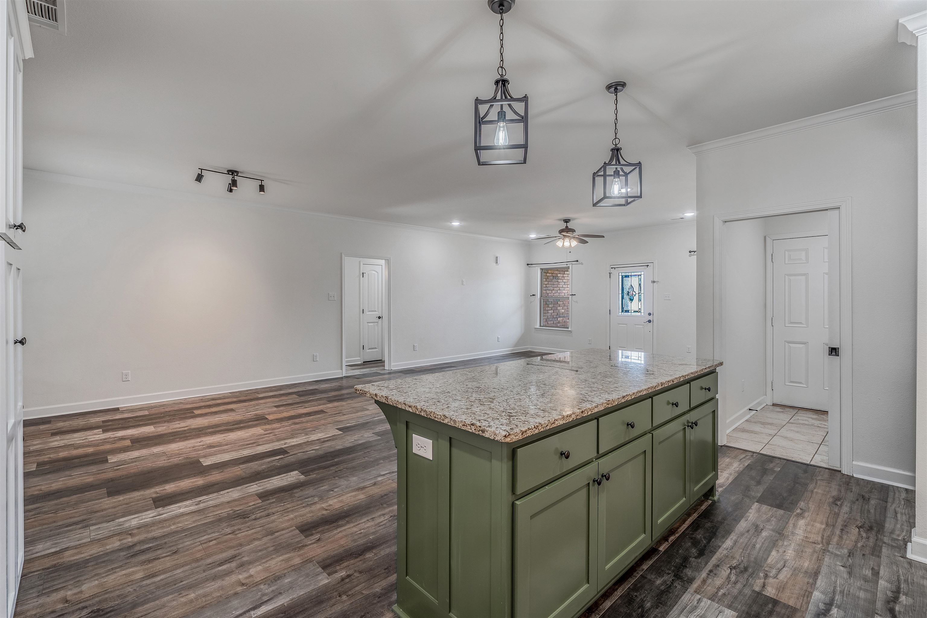 HERITAGE MEADOWS - Residential