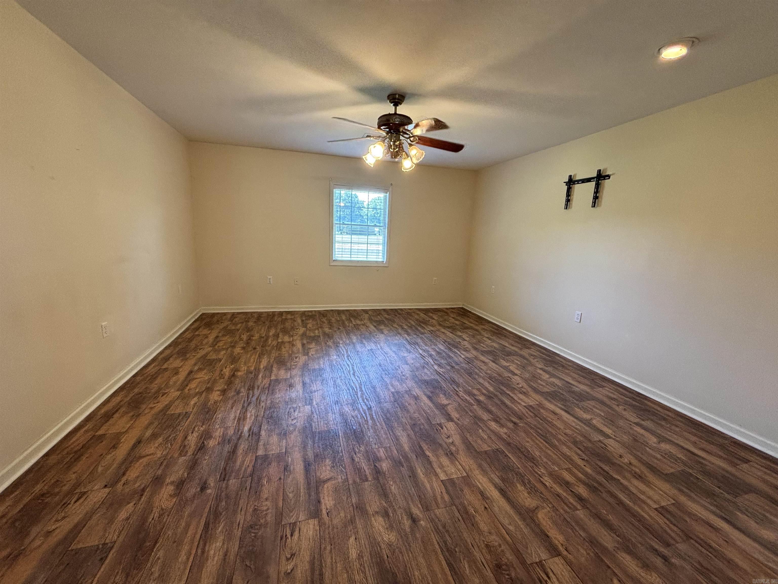 NORTH RIDGE ESTATES - Residential