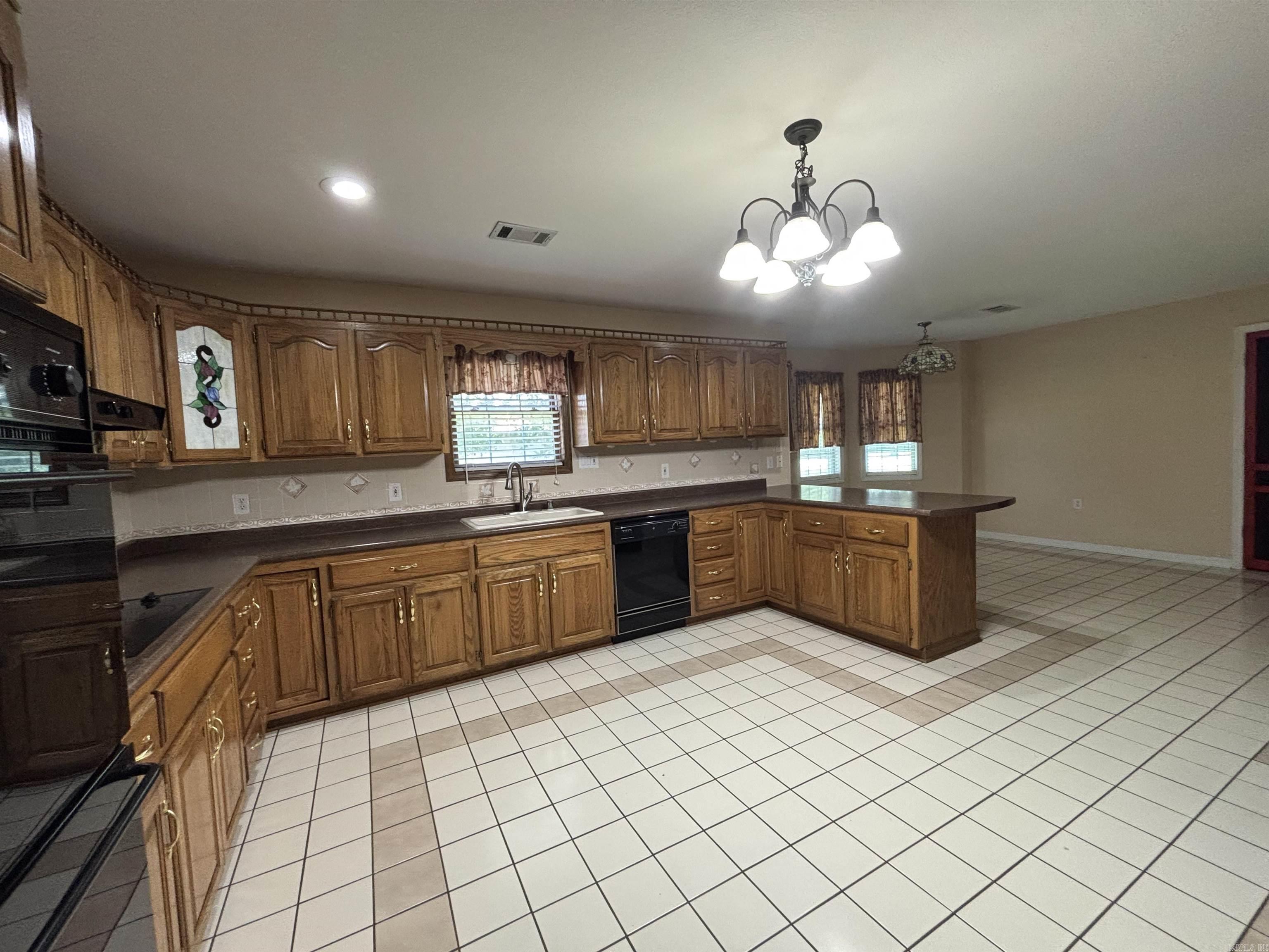 NORTH RIDGE ESTATES - Residential