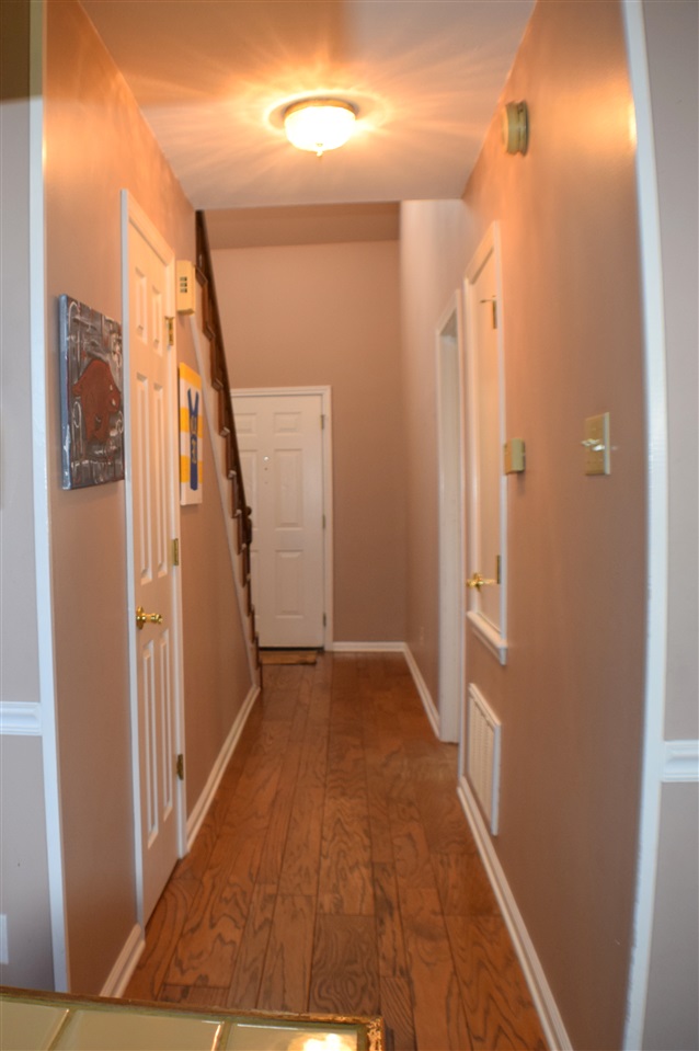 EAST MEADOW - Residential