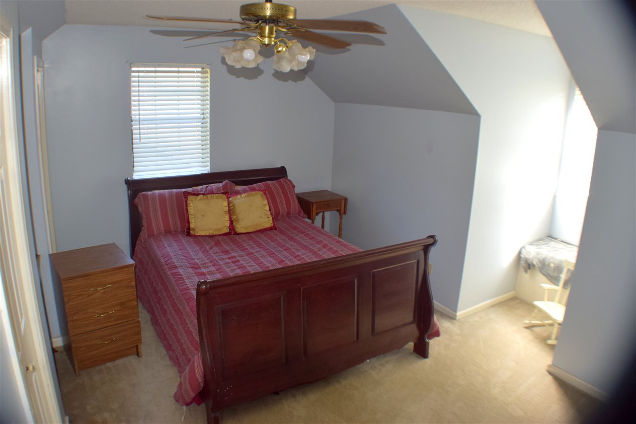 EAST MEADOW - Residential