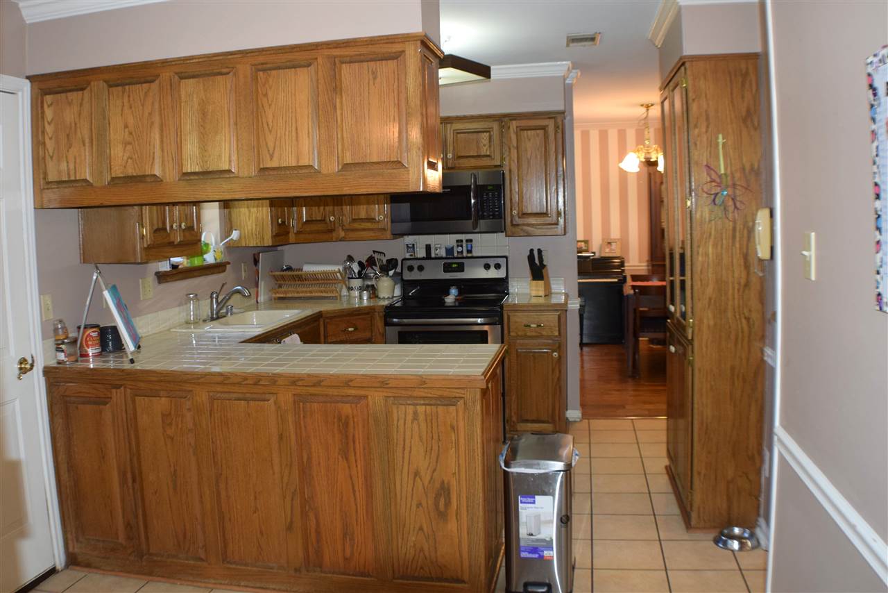 EAST MEADOW - Residential