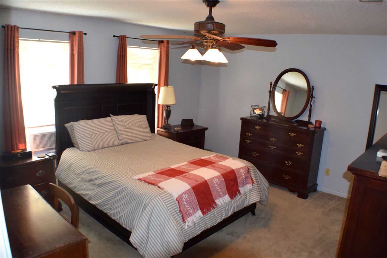 EAST MEADOW - Residential