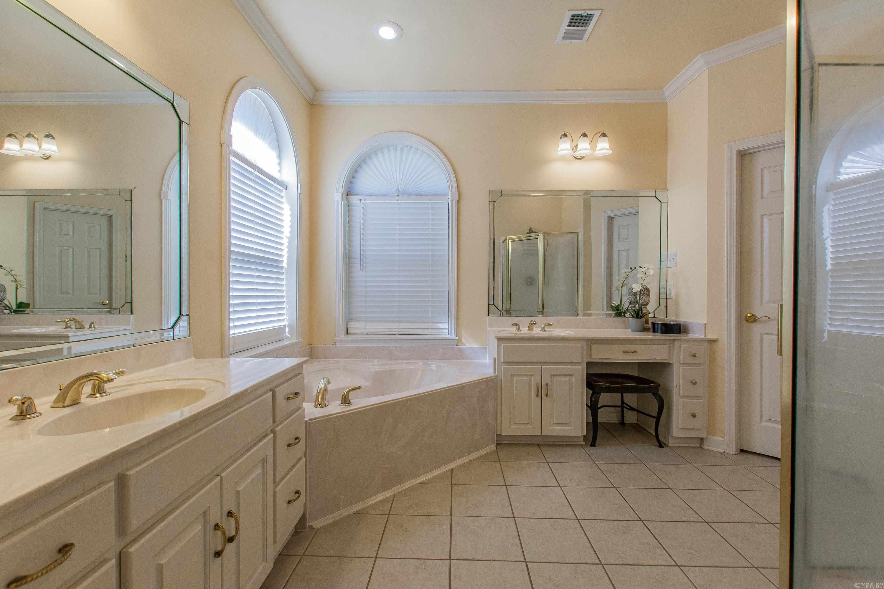 OAK RIDGE RANCH - Residential