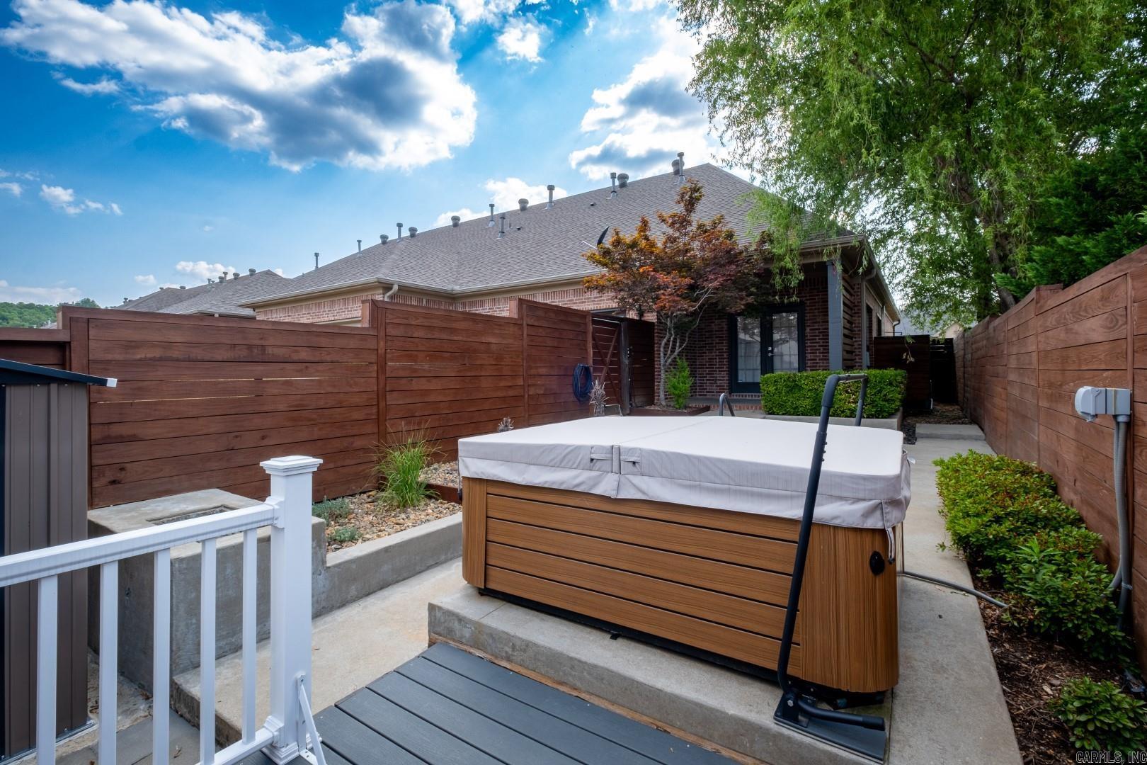 THE GARDEN AT VALLEY FALLS - Residential