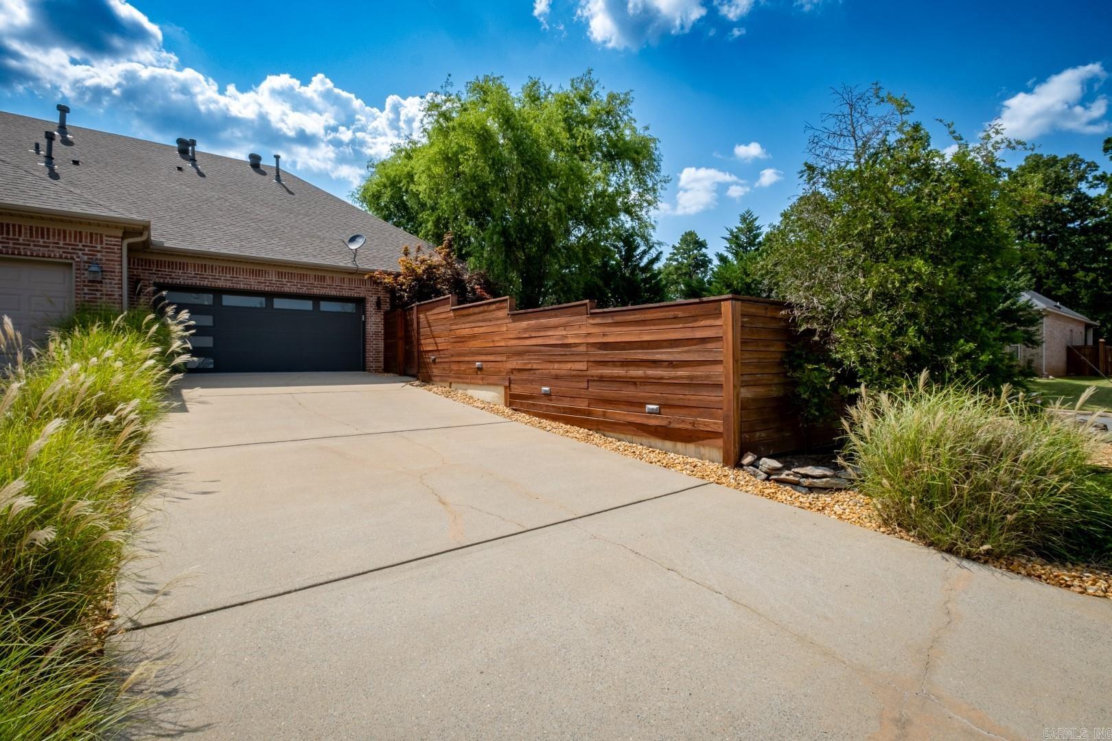 THE GARDEN AT VALLEY FALLS - Residential