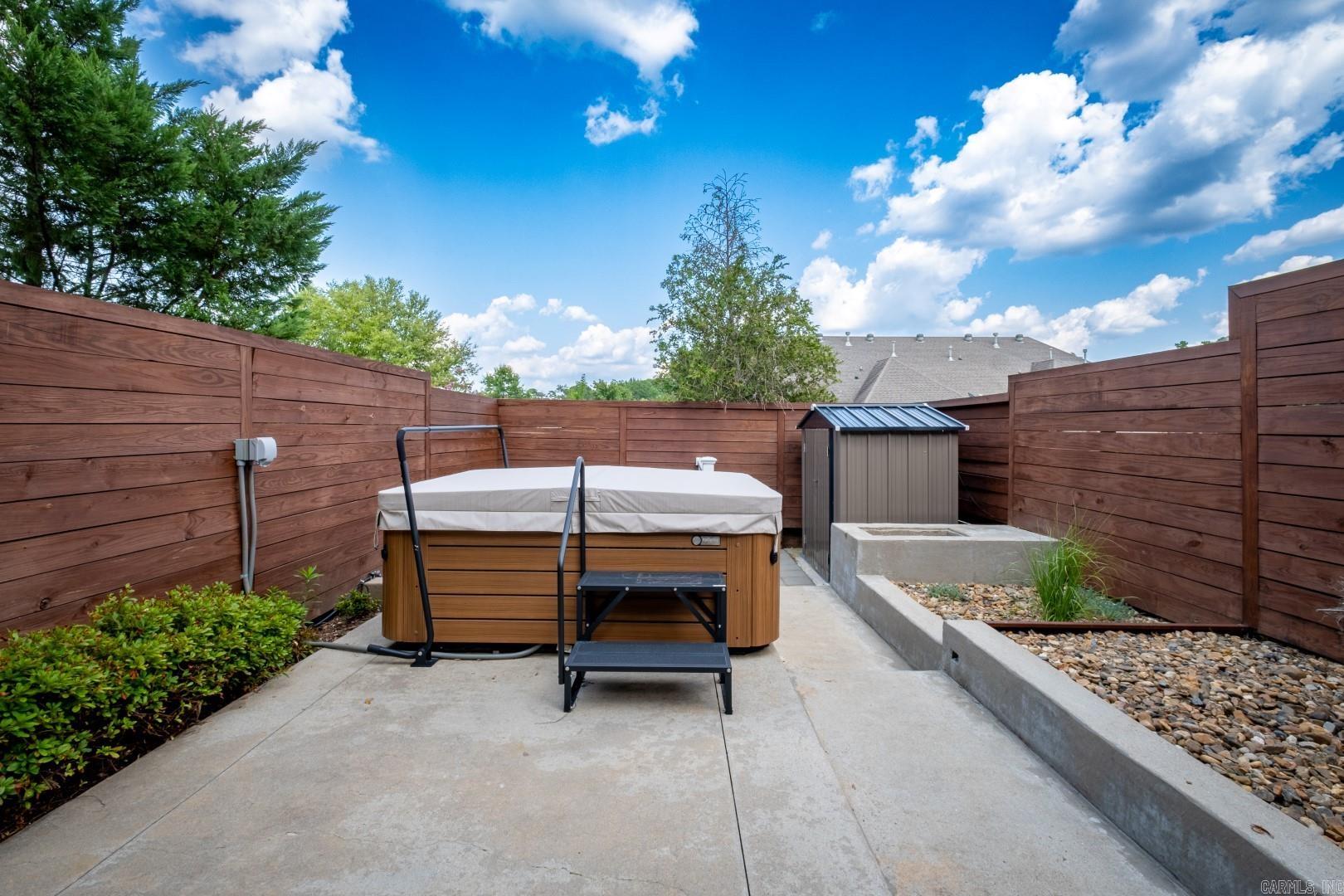 THE GARDEN AT VALLEY FALLS - Residential