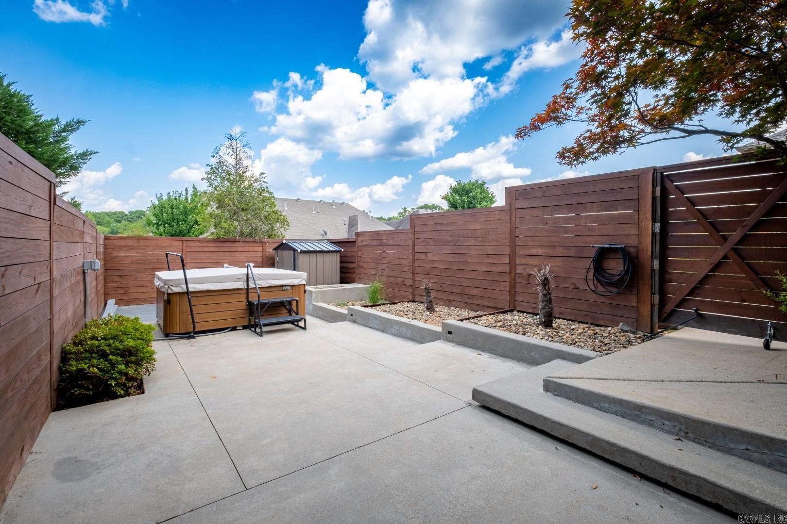 THE GARDEN AT VALLEY FALLS - Residential