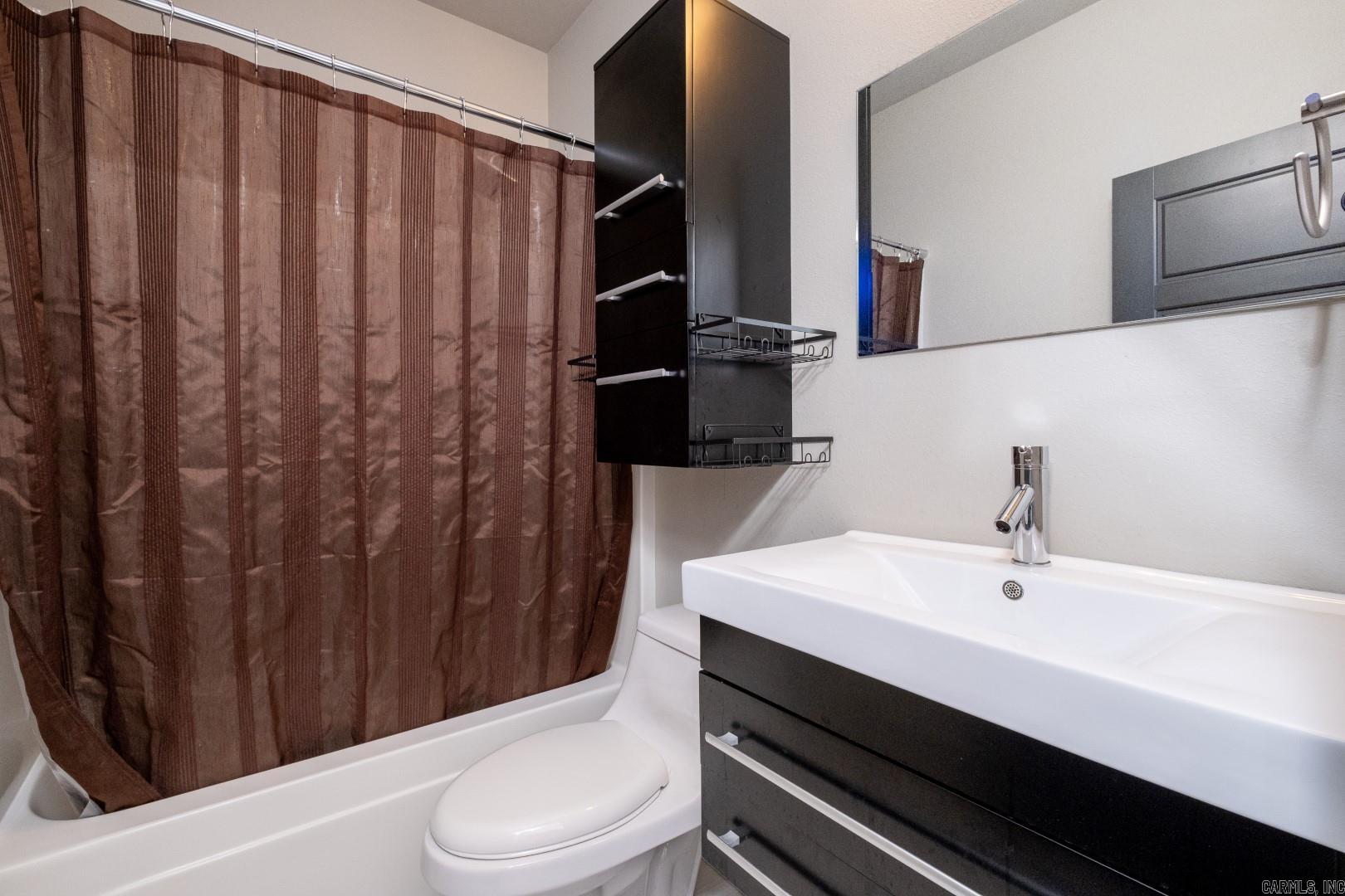 THE GARDEN AT VALLEY FALLS - Residential