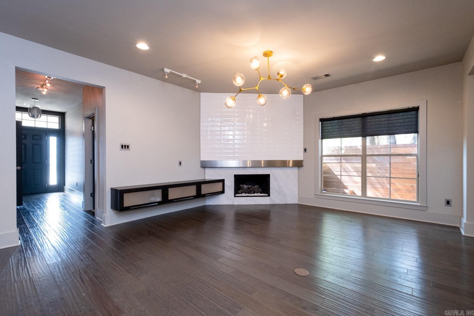 THE GARDEN AT VALLEY FALLS - Residential