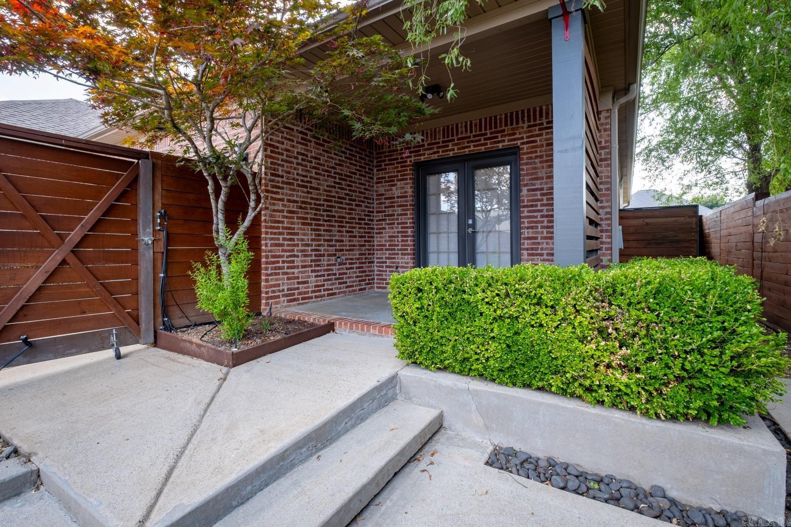 THE GARDEN AT VALLEY FALLS - Residential