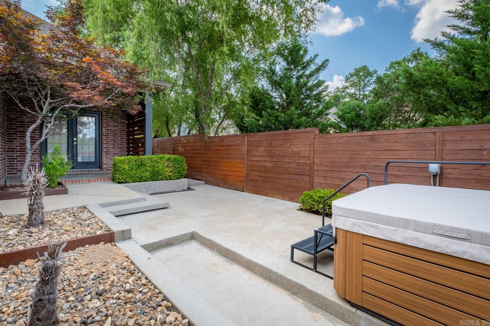 THE GARDEN AT VALLEY FALLS - Residential