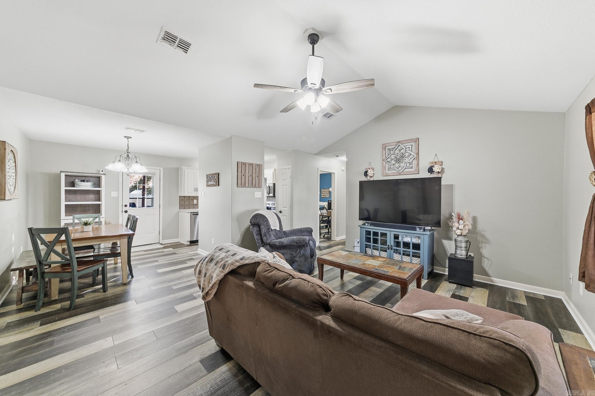 SOUTHWIND - Residential