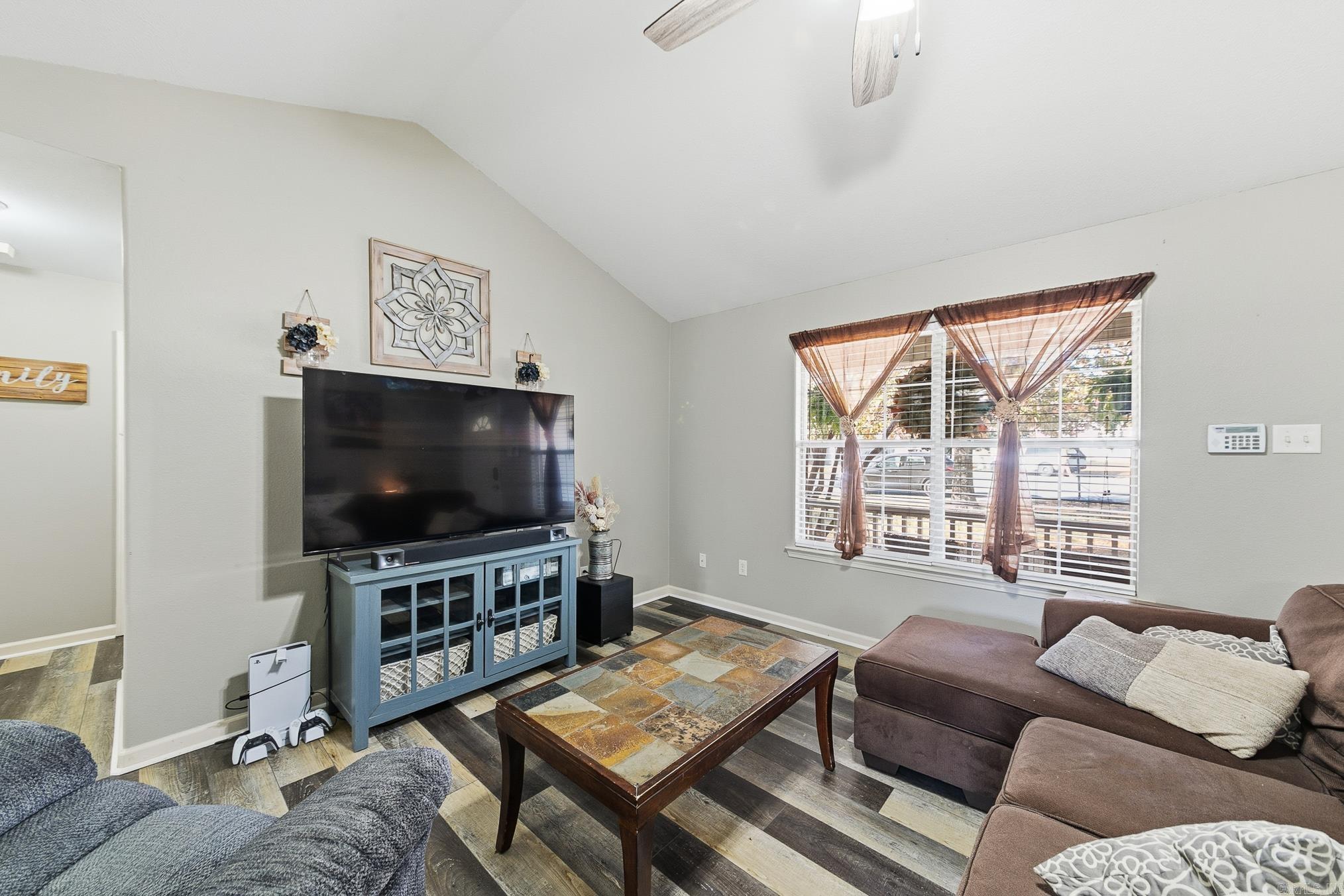 SOUTHWIND - Residential