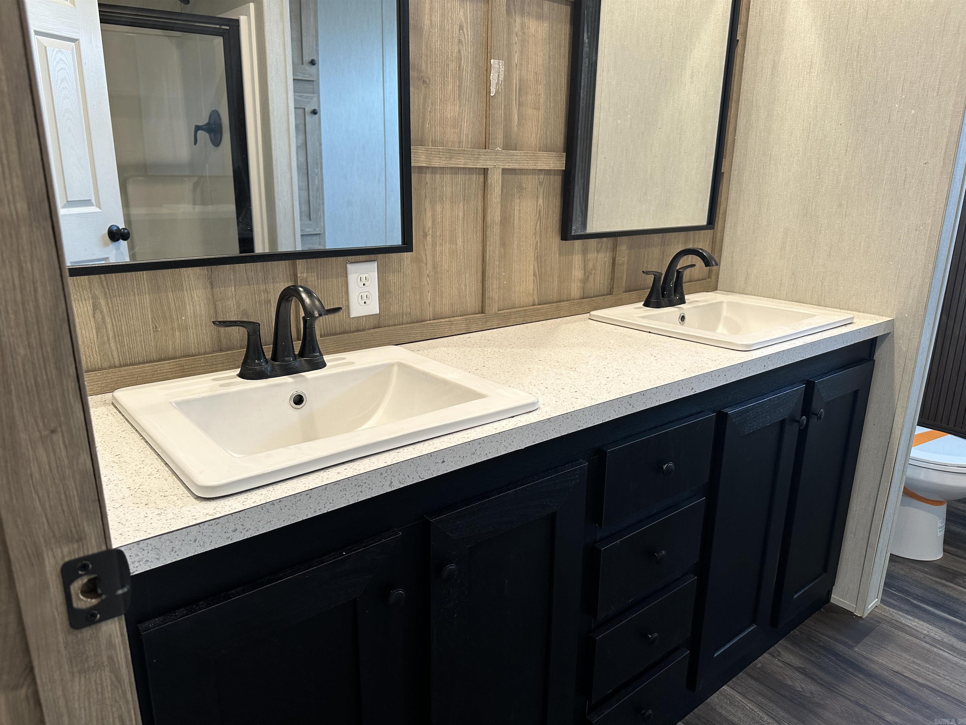 TYRO ORIGINAL - Residential