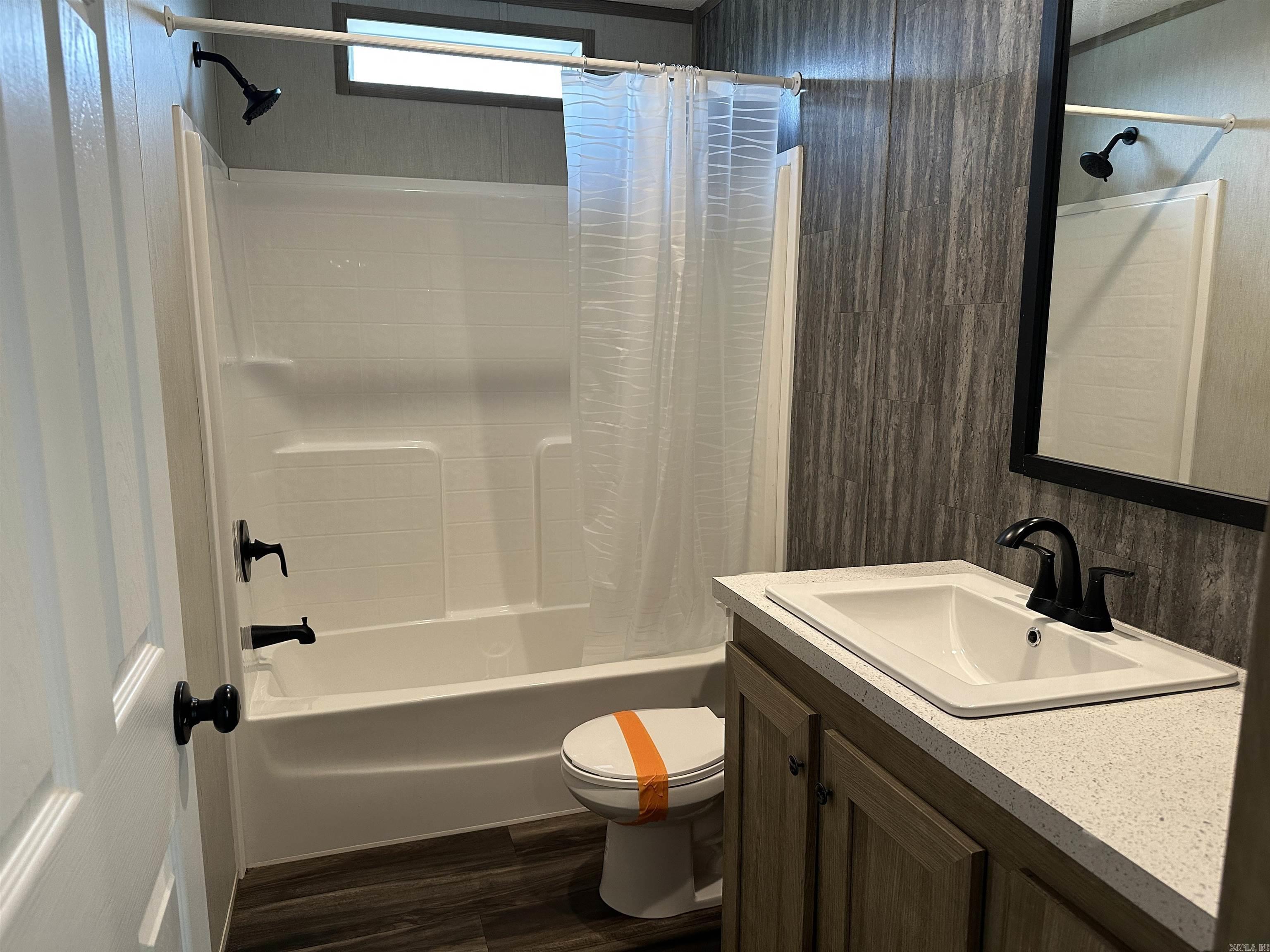 TYRO ORIGINAL - Residential