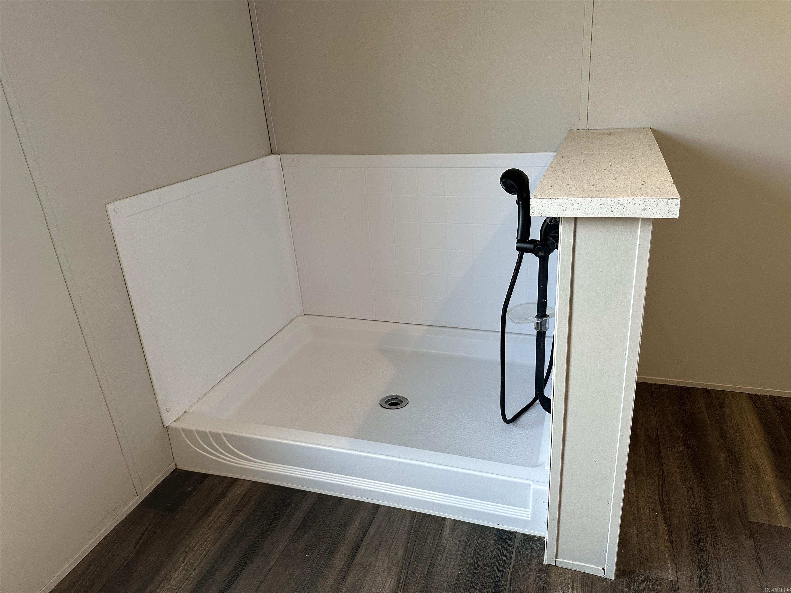 TYRO ORIGINAL - Residential