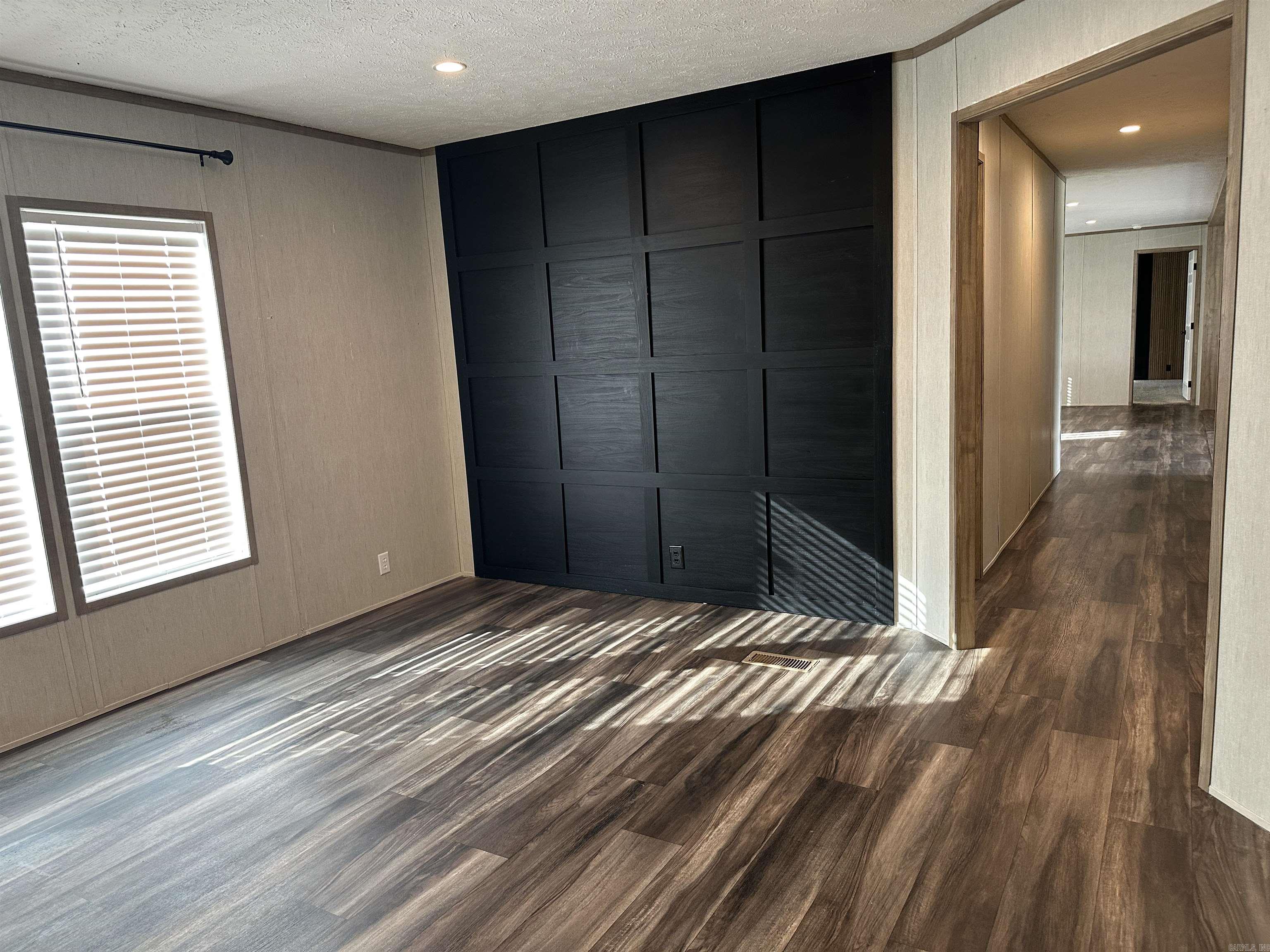 TYRO ORIGINAL - Residential