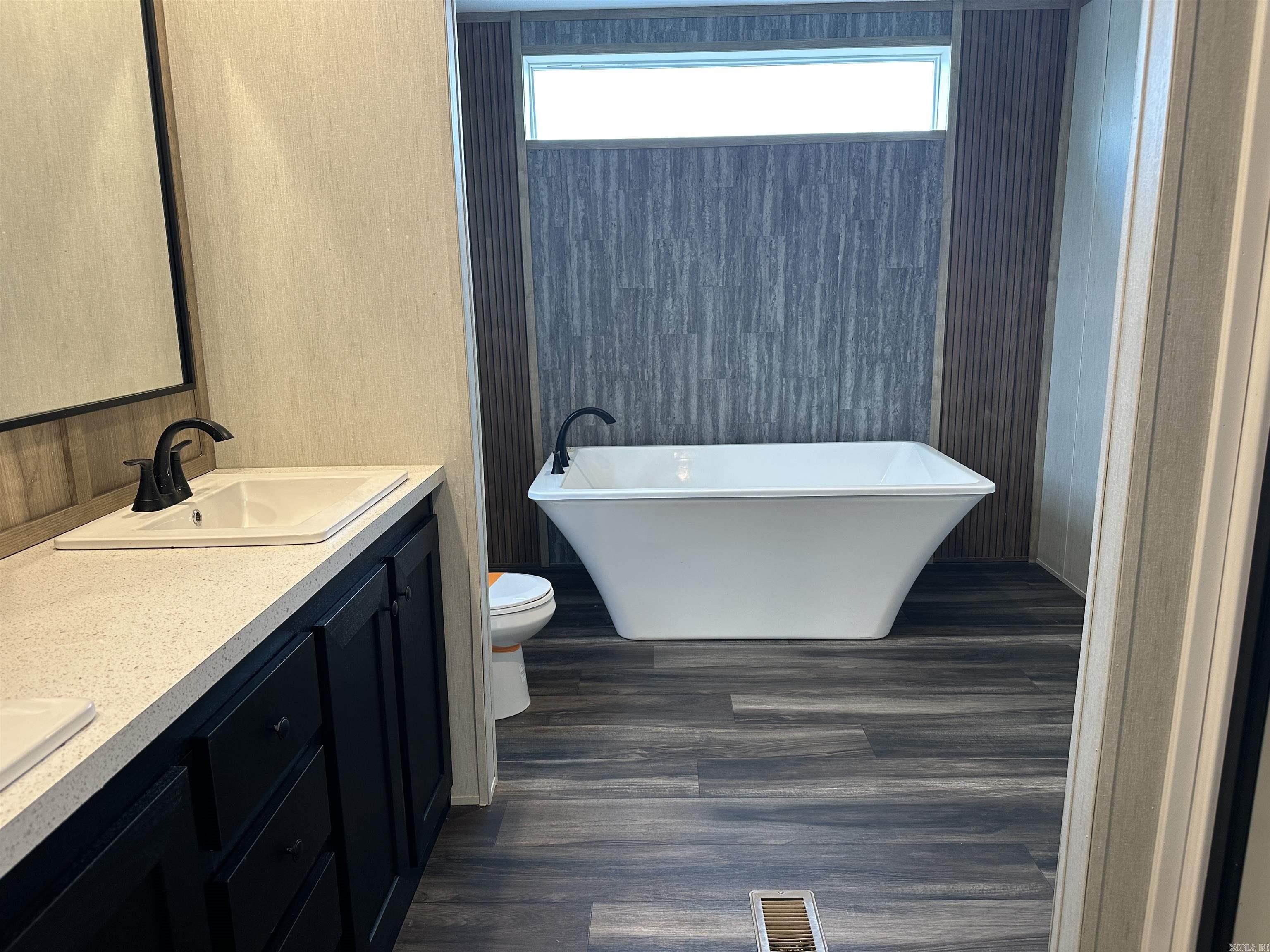 TYRO ORIGINAL - Residential