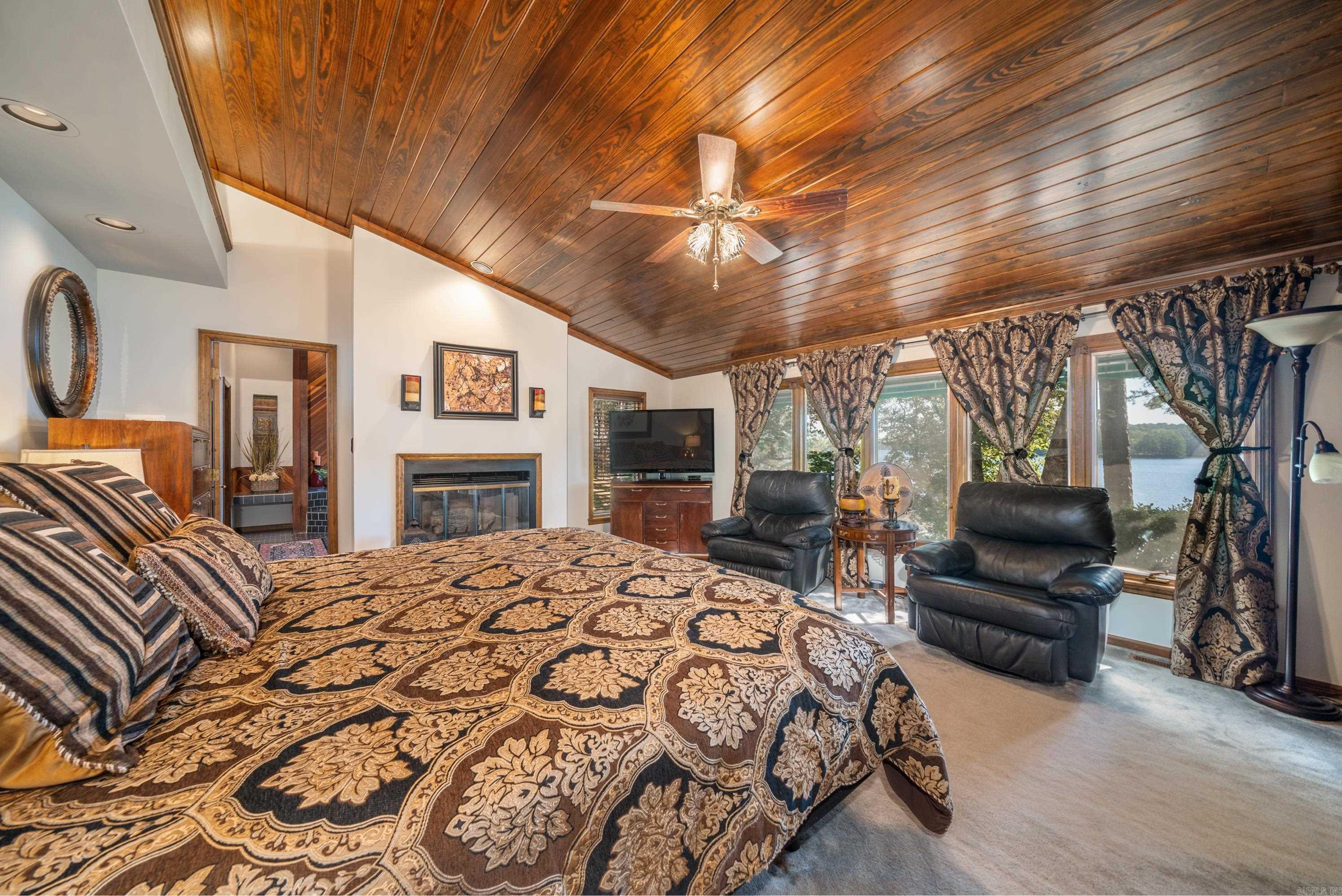 Quinns Lake Park - Residential