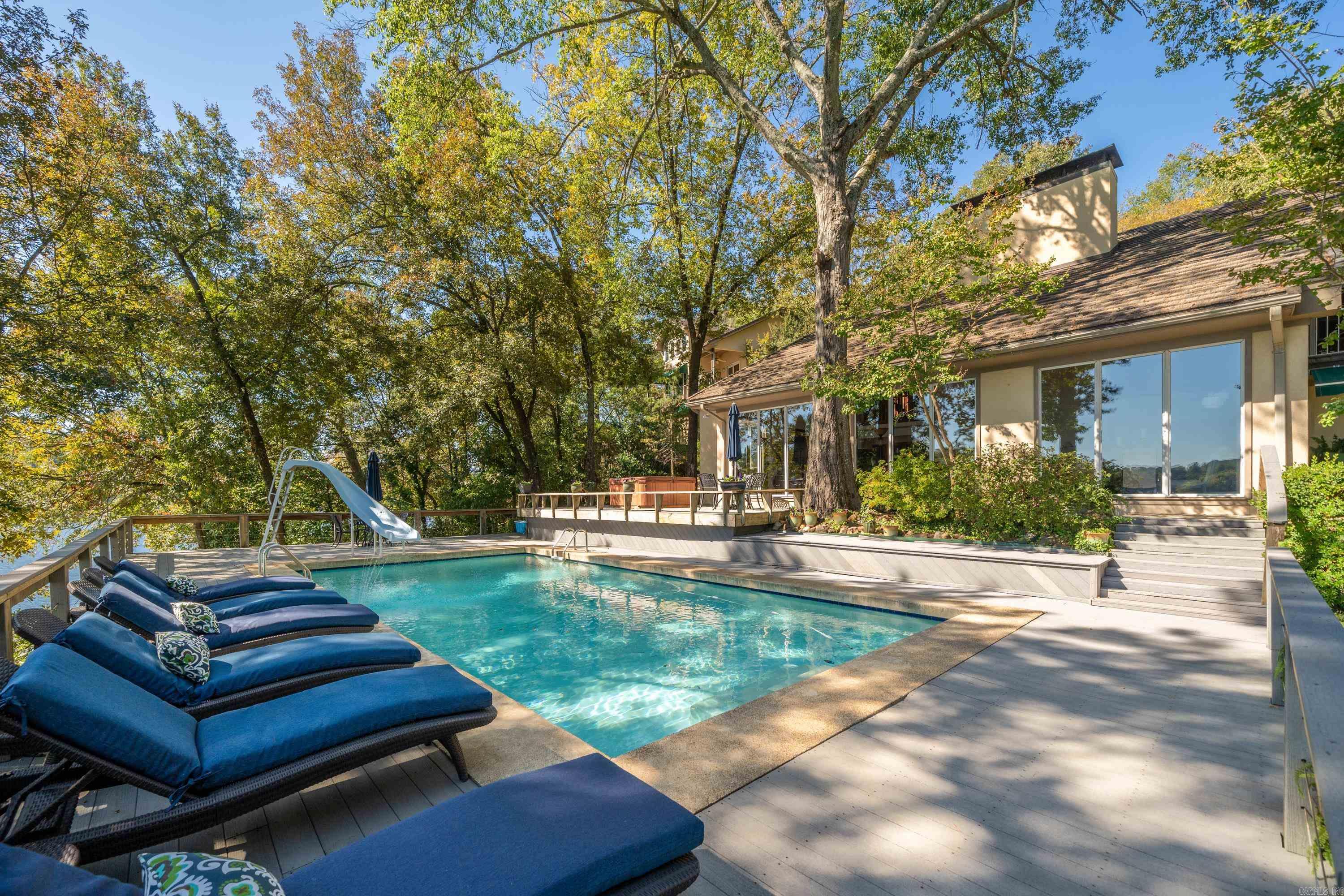 Quinns Lake Park - Residential