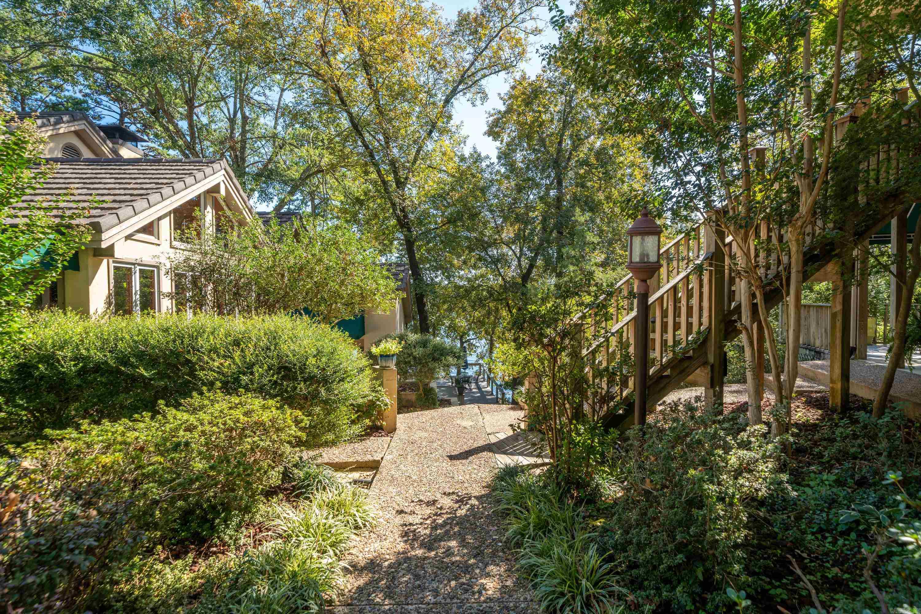 Quinns Lake Park - Residential