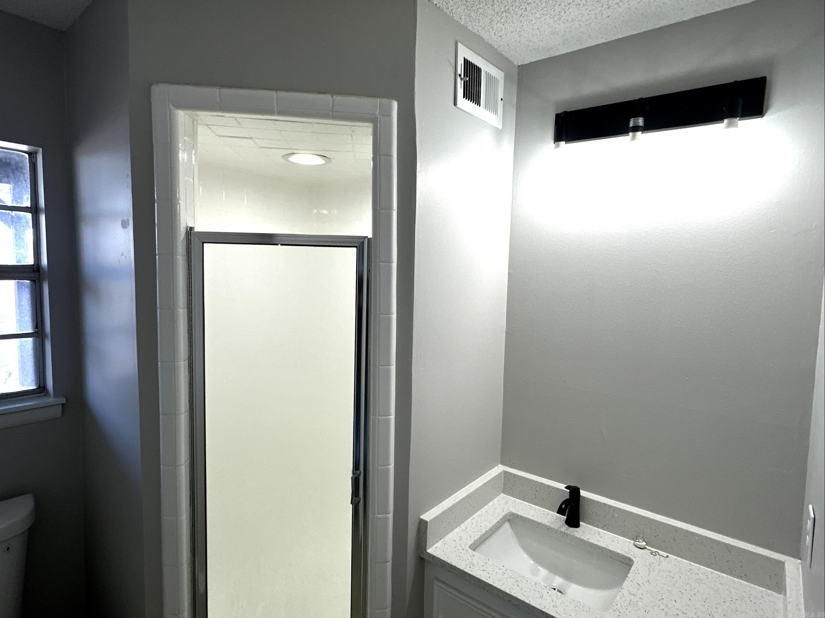 Lakeside Terrace - Residential Lease