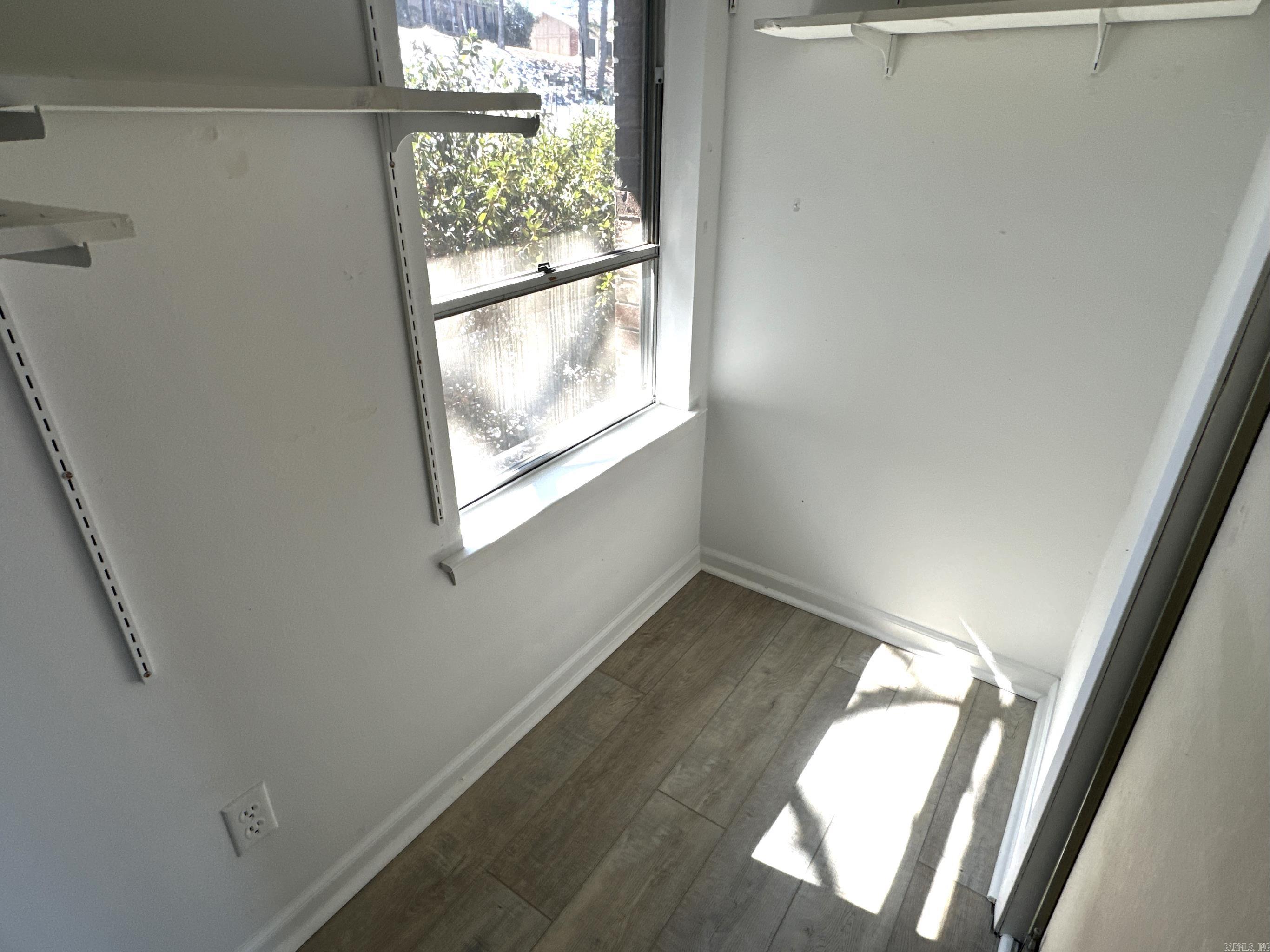 Lakeside Terrace - Residential Lease