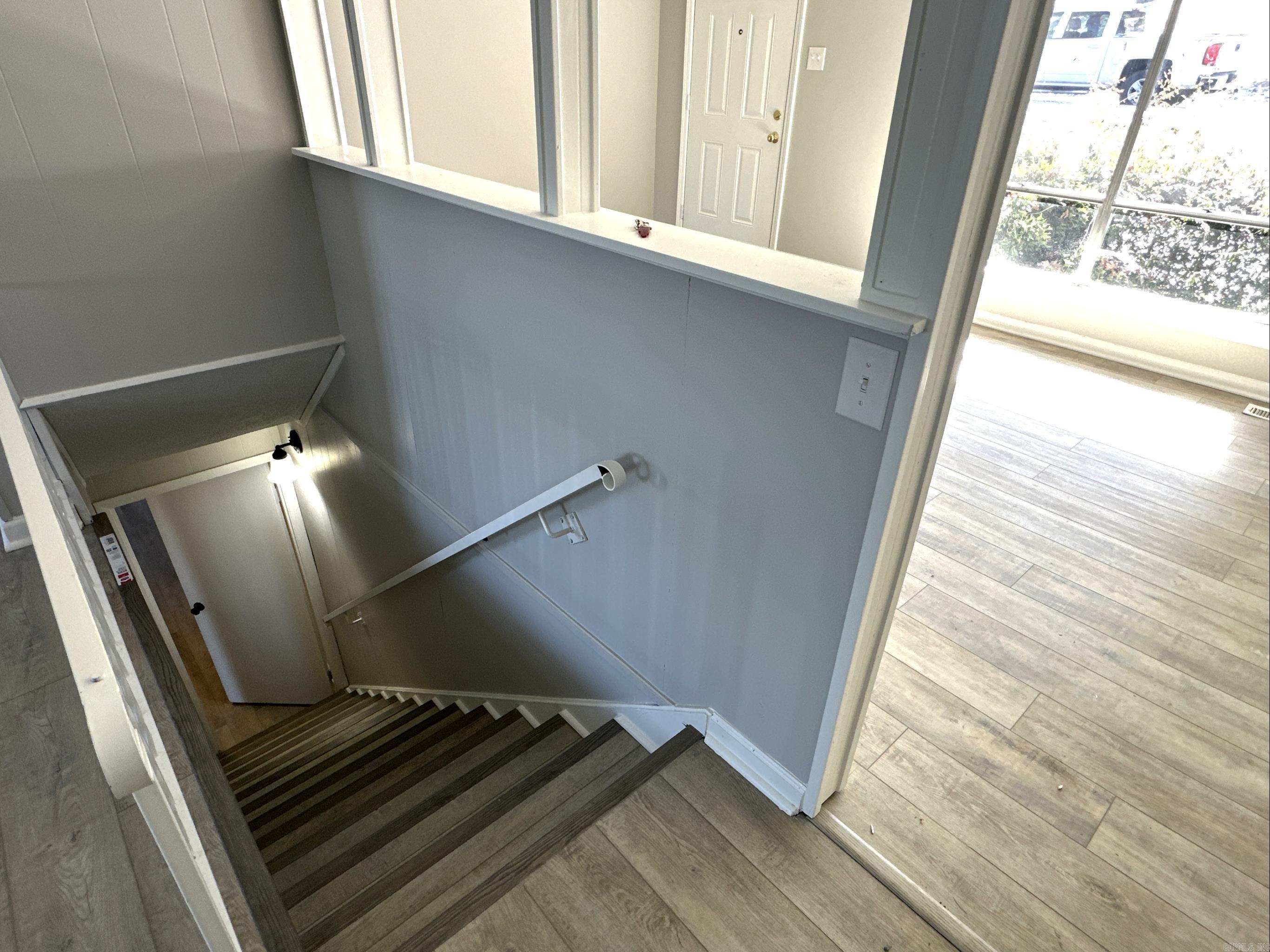 Lakeside Terrace - Residential Lease