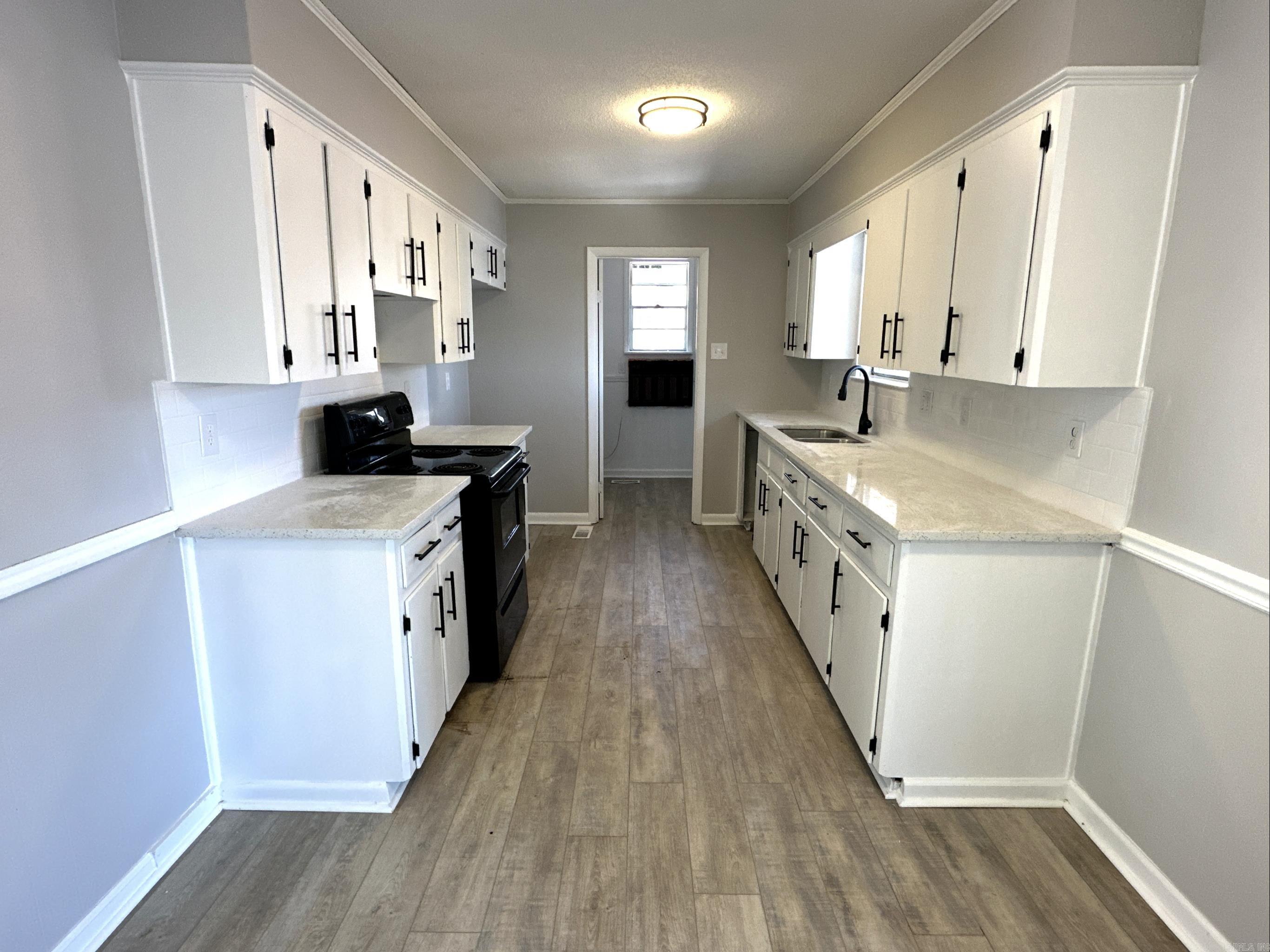 Lakeside Terrace - Residential Lease