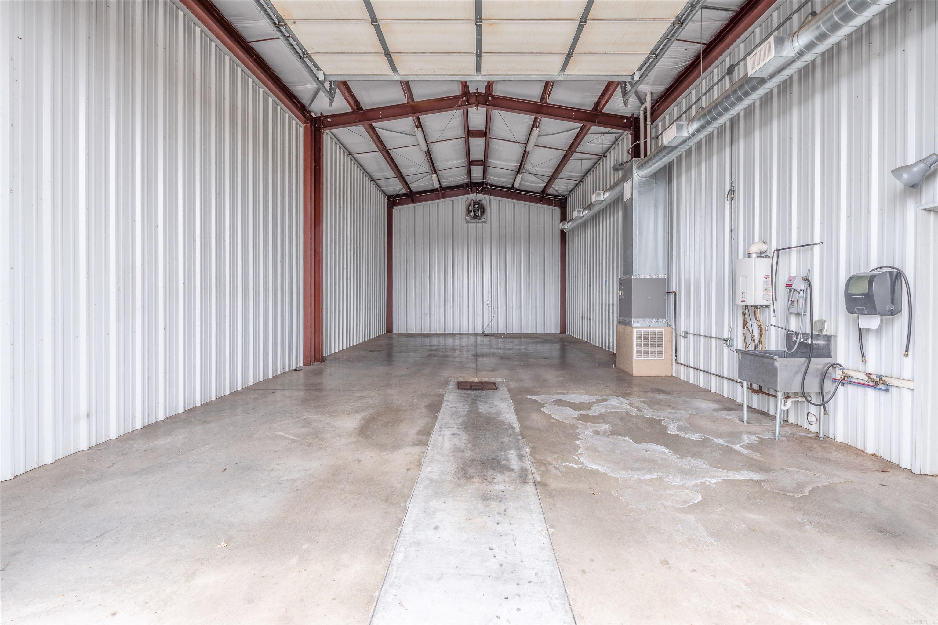 S-L-G - Commercial Sale