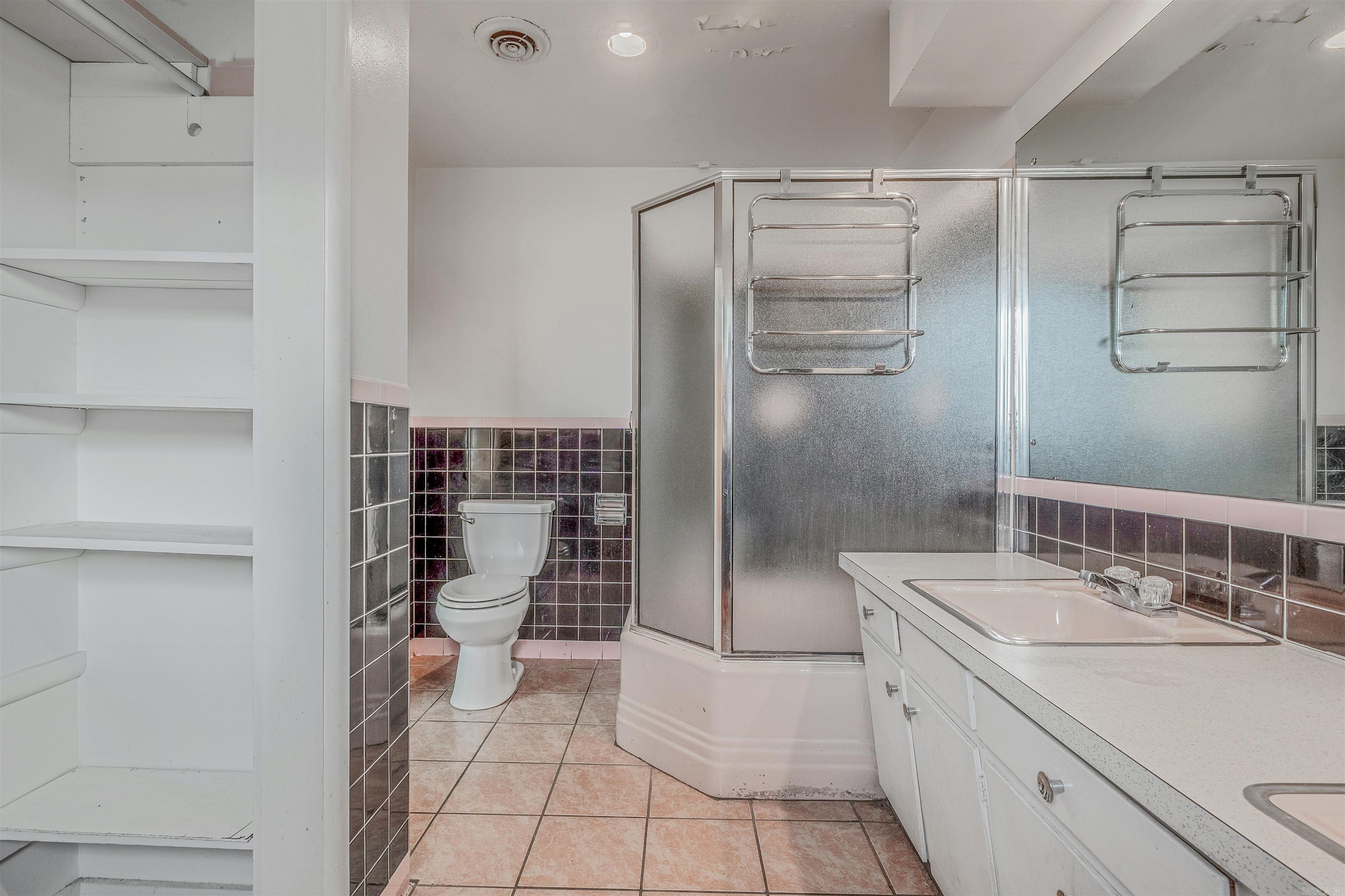 S-L-G - Commercial Sale