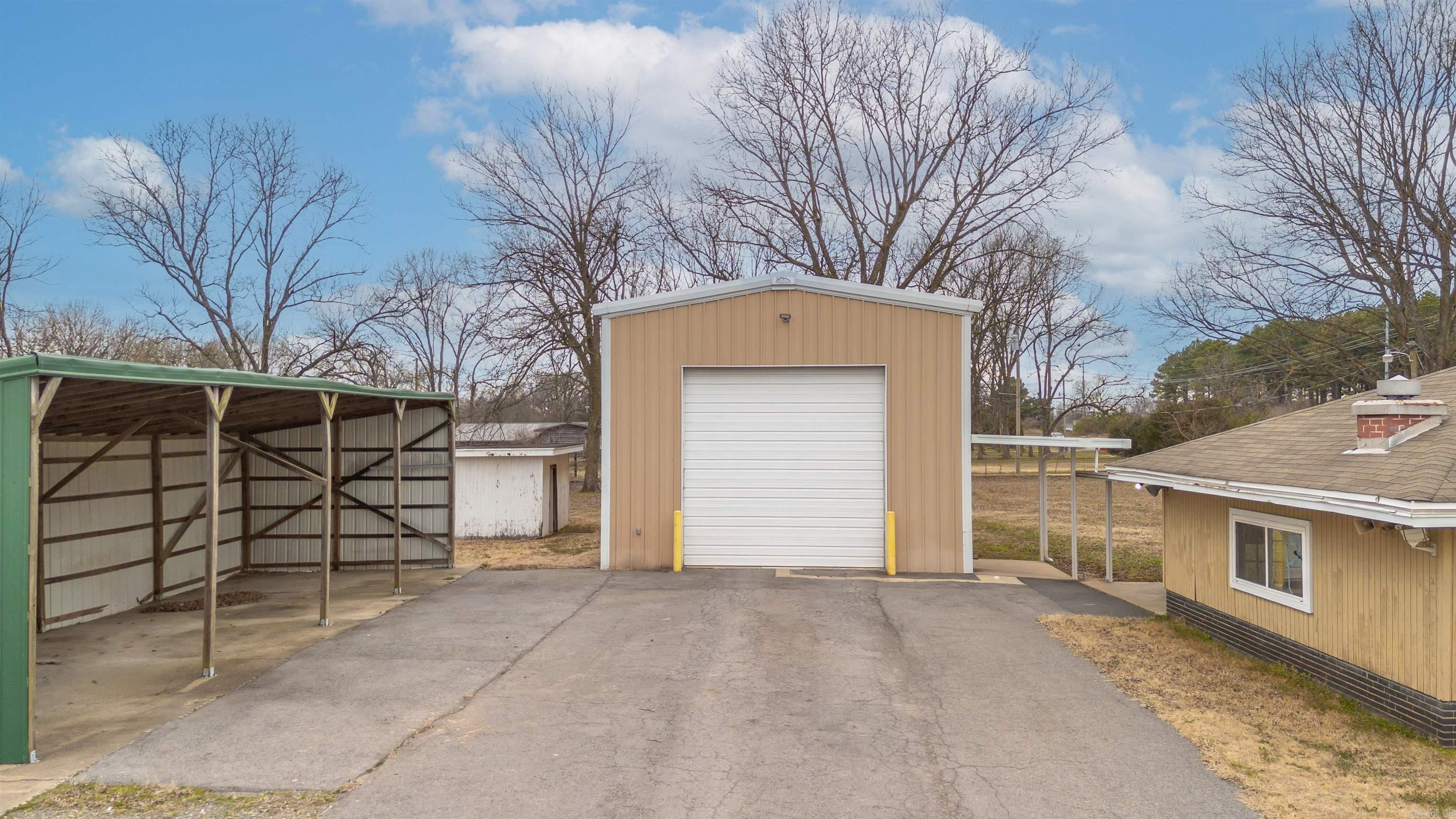 S-L-G - Commercial Sale