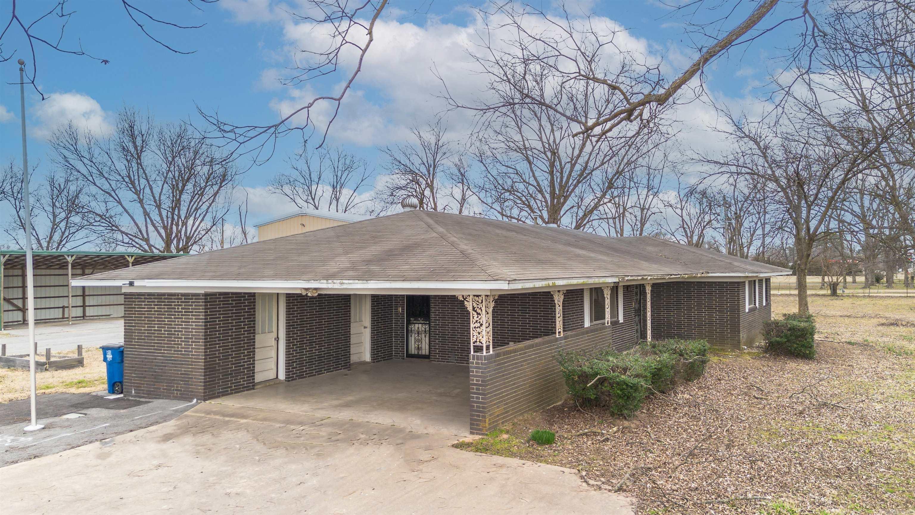 S-L-G - Commercial Sale