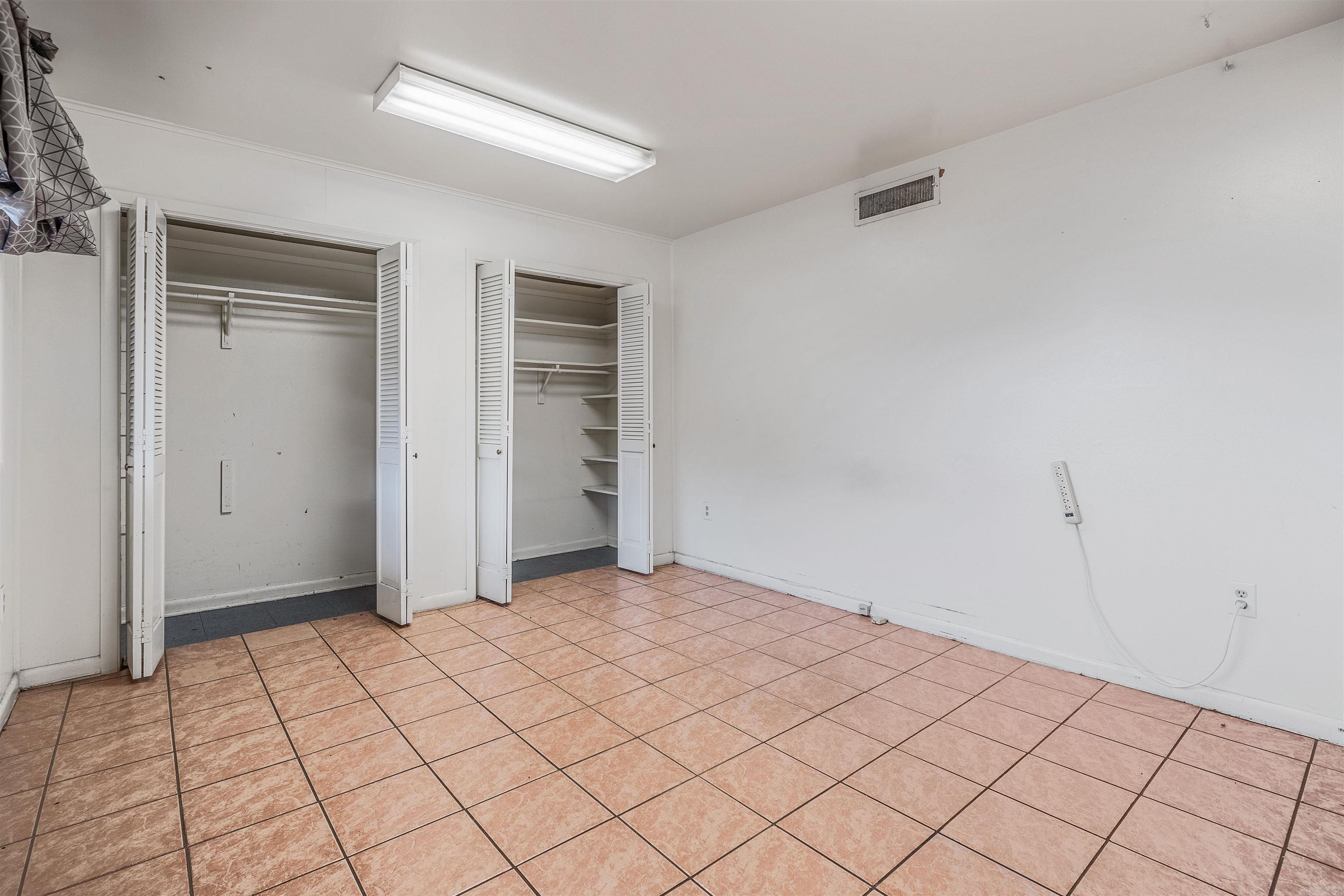 S-L-G - Commercial Sale