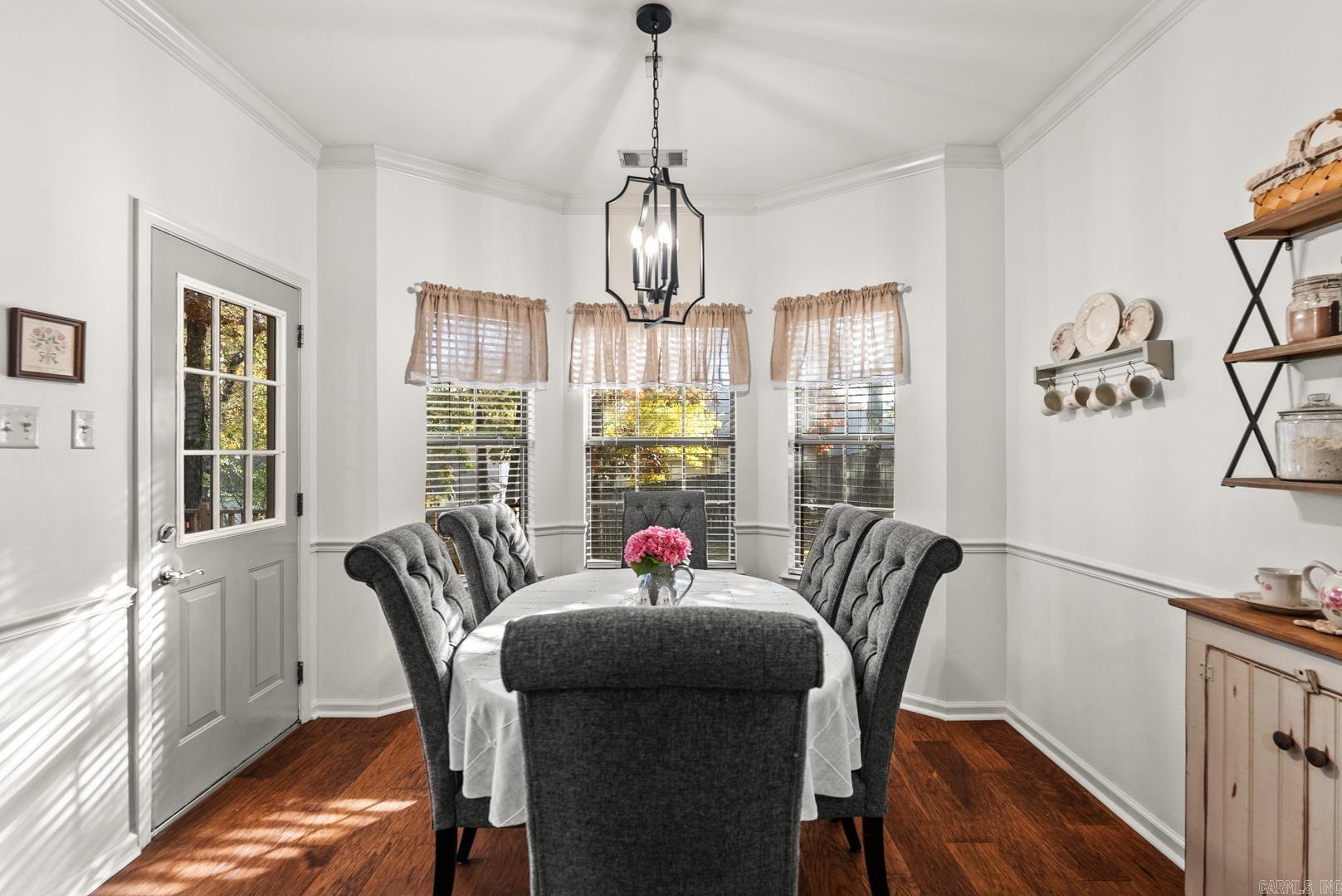 WESTBURY - Residential